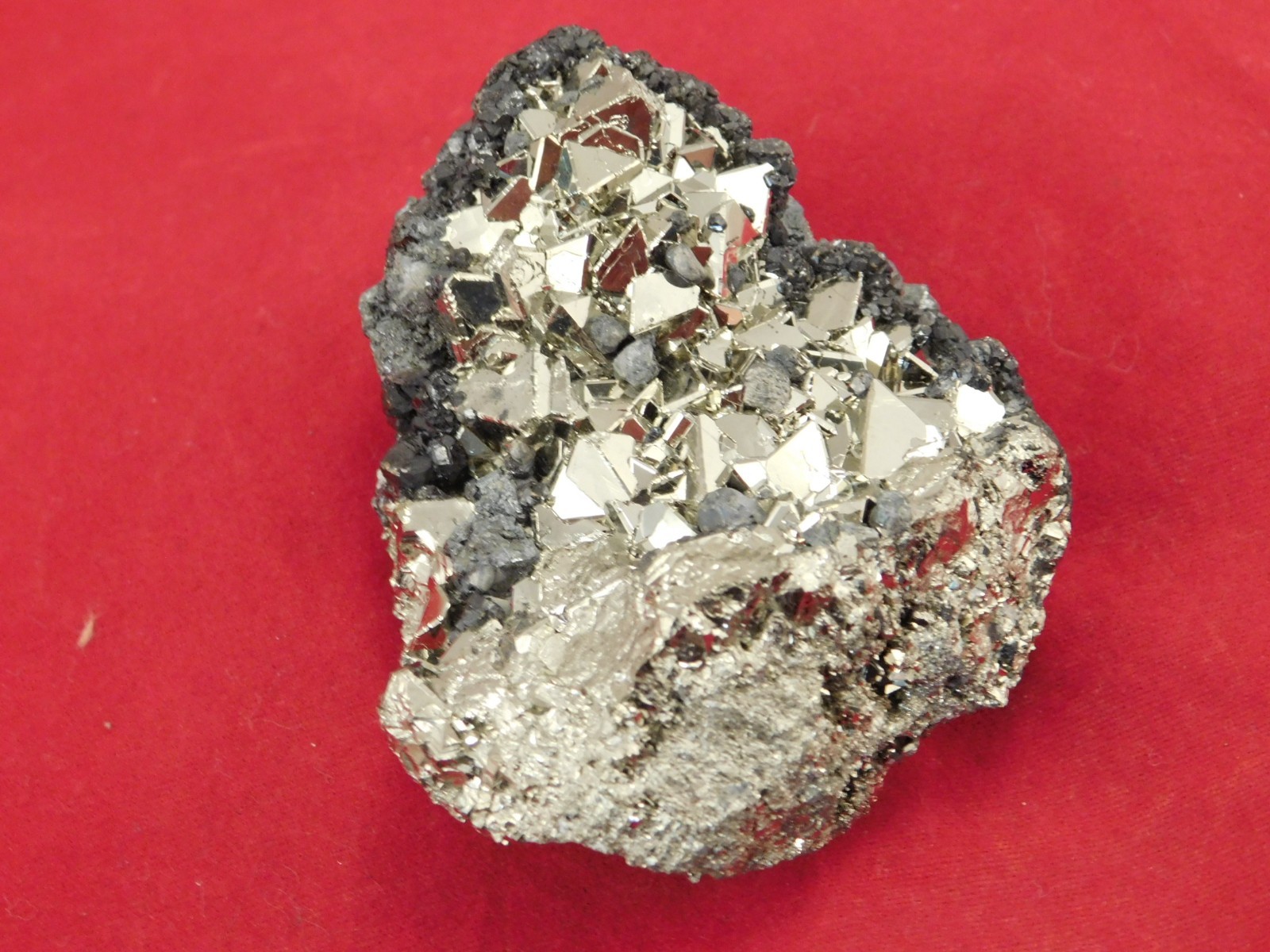 PYRITE Crystal Cluster with AAA PYRAMID Shaped Crystals & Sphalerite Peru 191gr