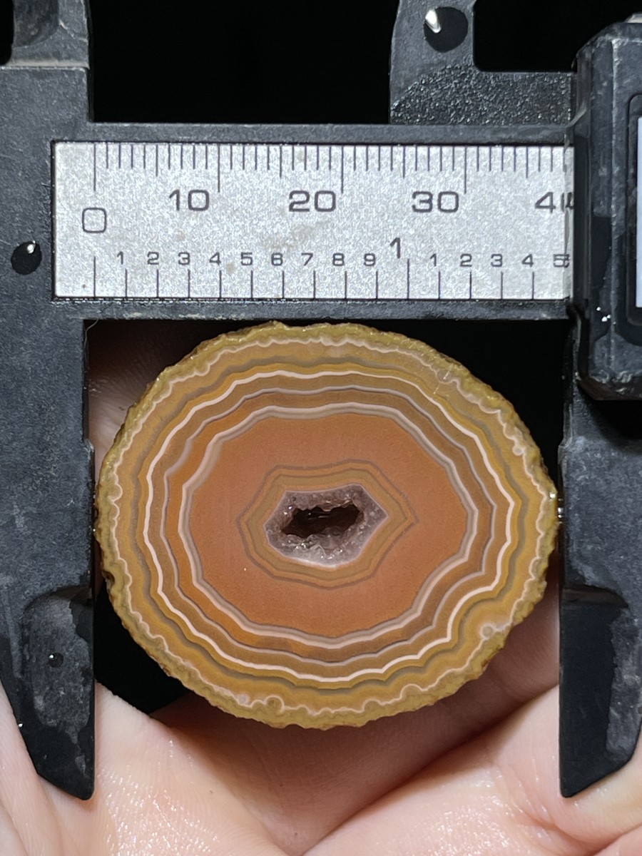 Natural Warring States Red Agate Rough Geode Quartz Crystal Specimen 97g A20