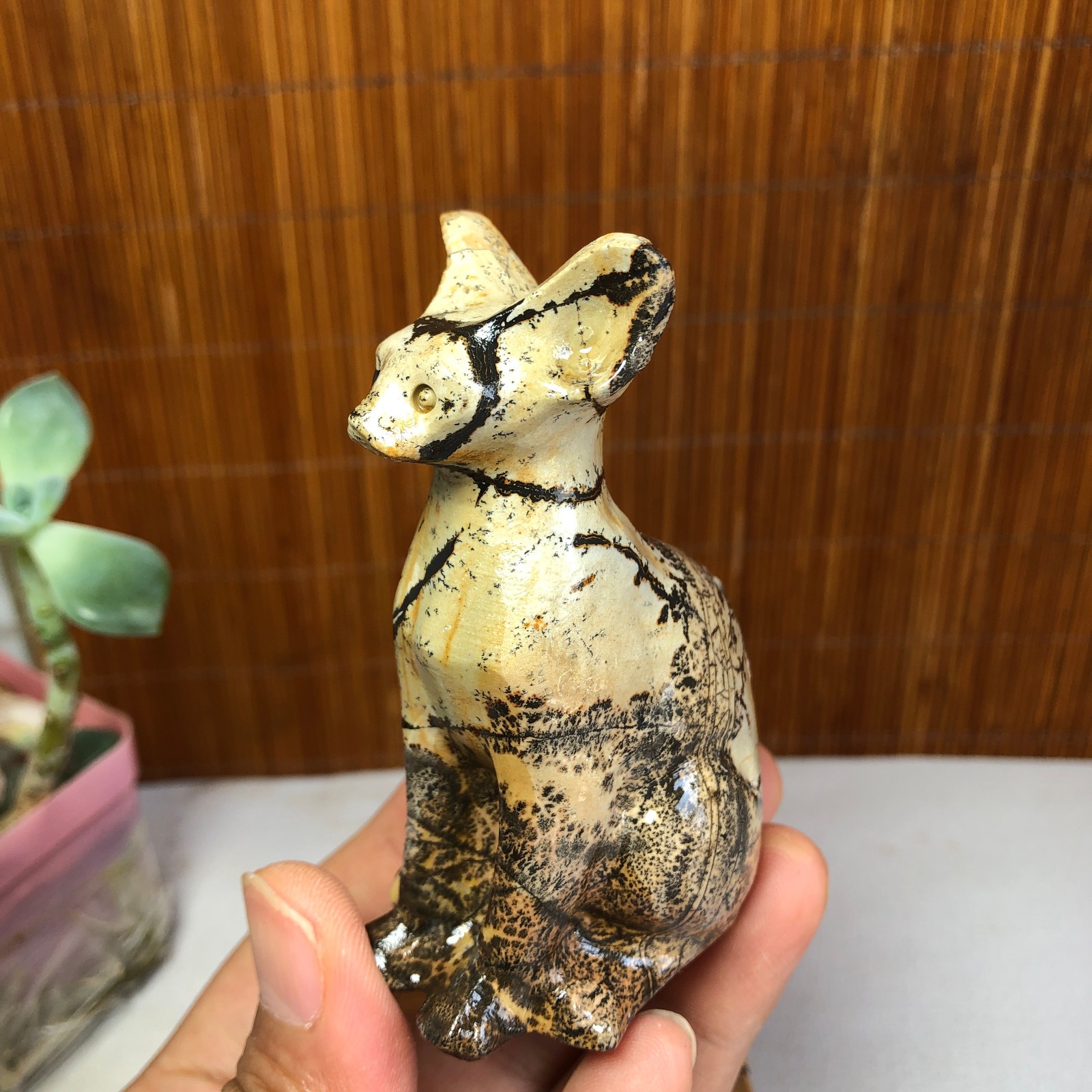 Rare Natural Traditional Chinese Painting Hand Carving Animal Model 136g g8397