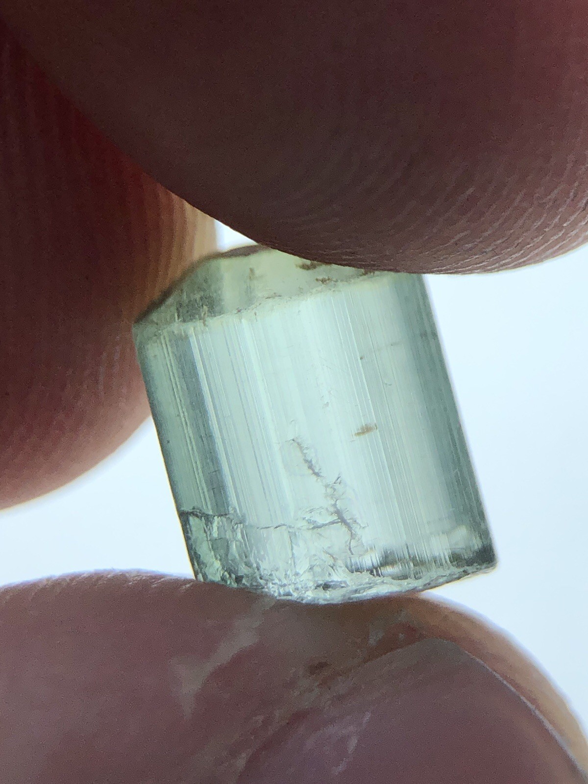 Facet Rough Tourmaline From Afghanistan. 4 Ct Clarity Eye Clean C-axis Open.