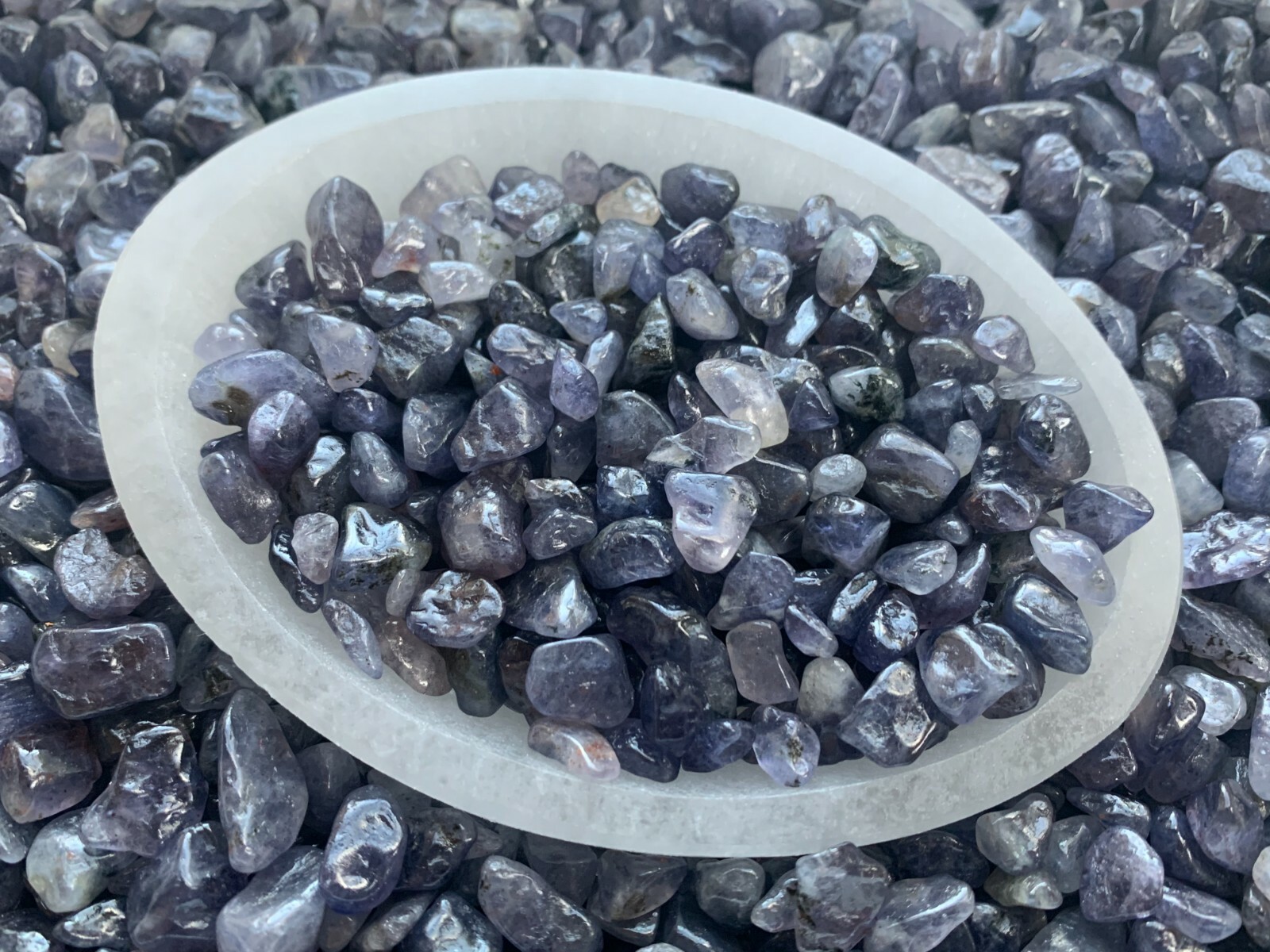 Grade A++ Iolite Semi Tumbled Gemstone Mini Chips 5 – 18 mm, Wholesale Bulk Lot