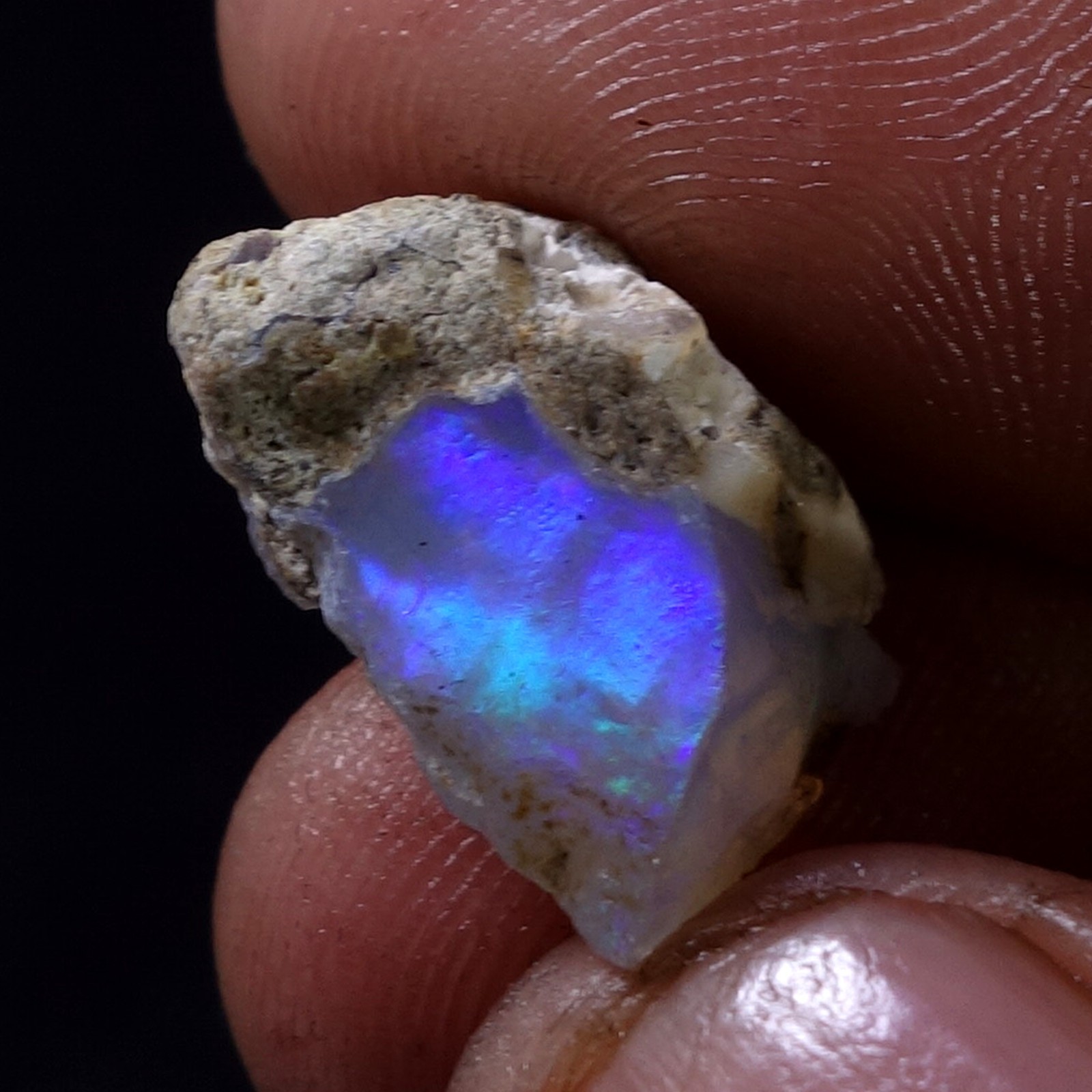 White Opal Rough Natural Multi Fire Ethiopian Opal Raw 06.20 Cts 10x16x06 mm