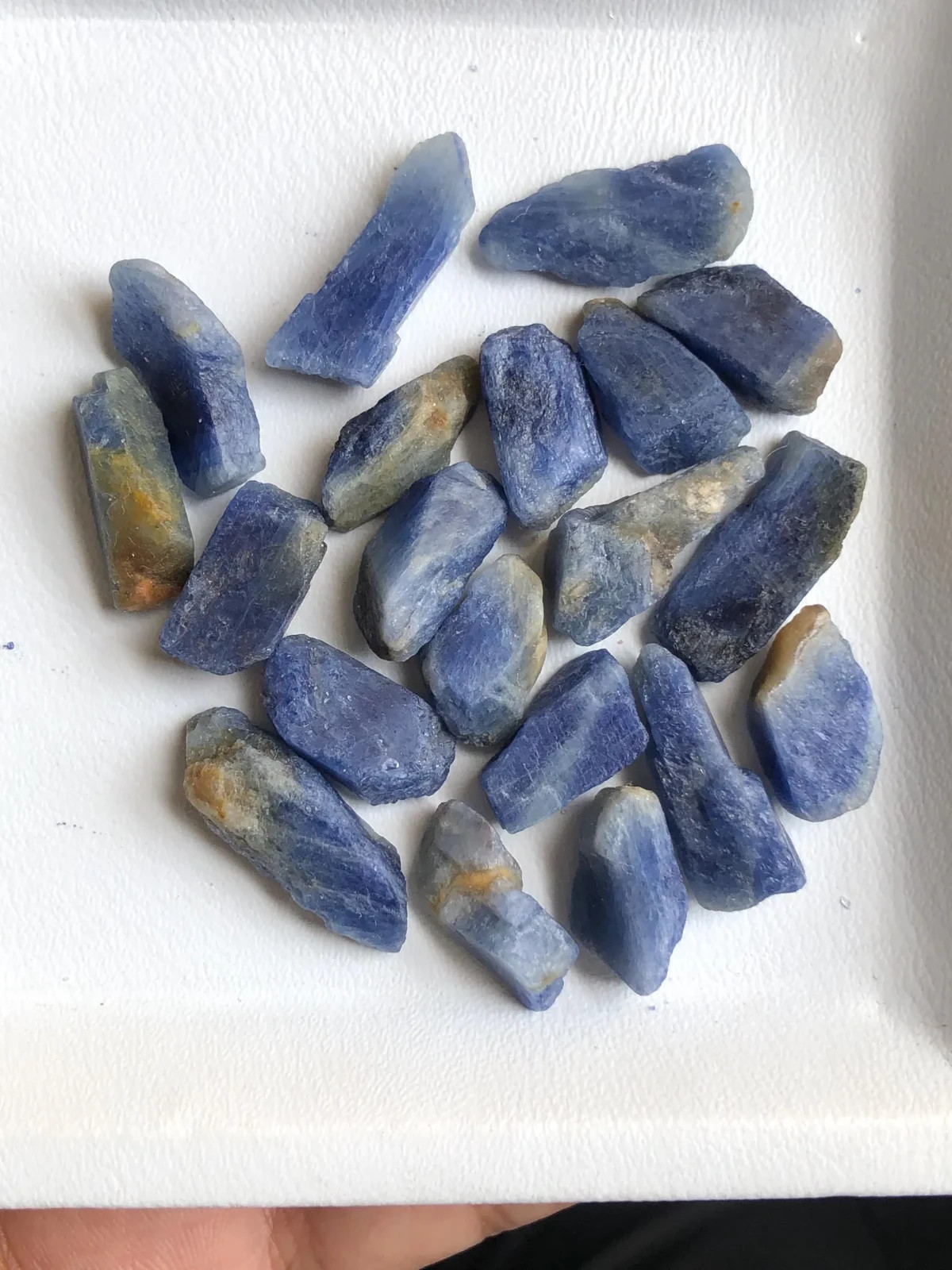 Natural Sapphire Rough Lot, 20 Pieces Raw Blue Sapphire Crystal, 193.25 Ct