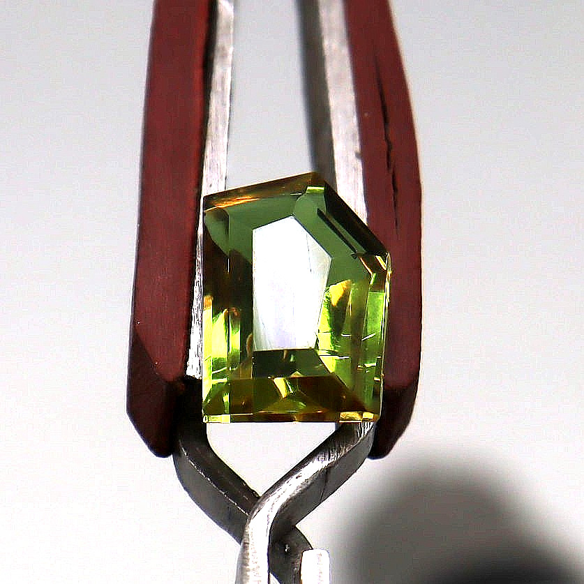 Fancy Shape Natural Certified Color Change Alexandrite Loose Gemstone 10-11 Ct
