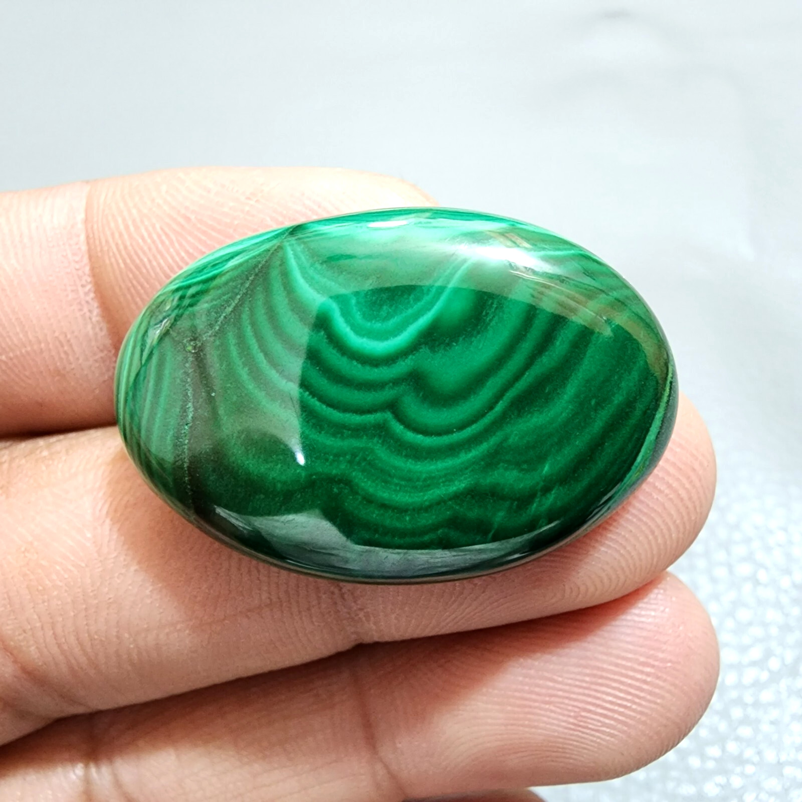 Gorgeous Shiny Green Malachite Oval Shape Cabochon Loose Gemstone Jewelry 64 Crt