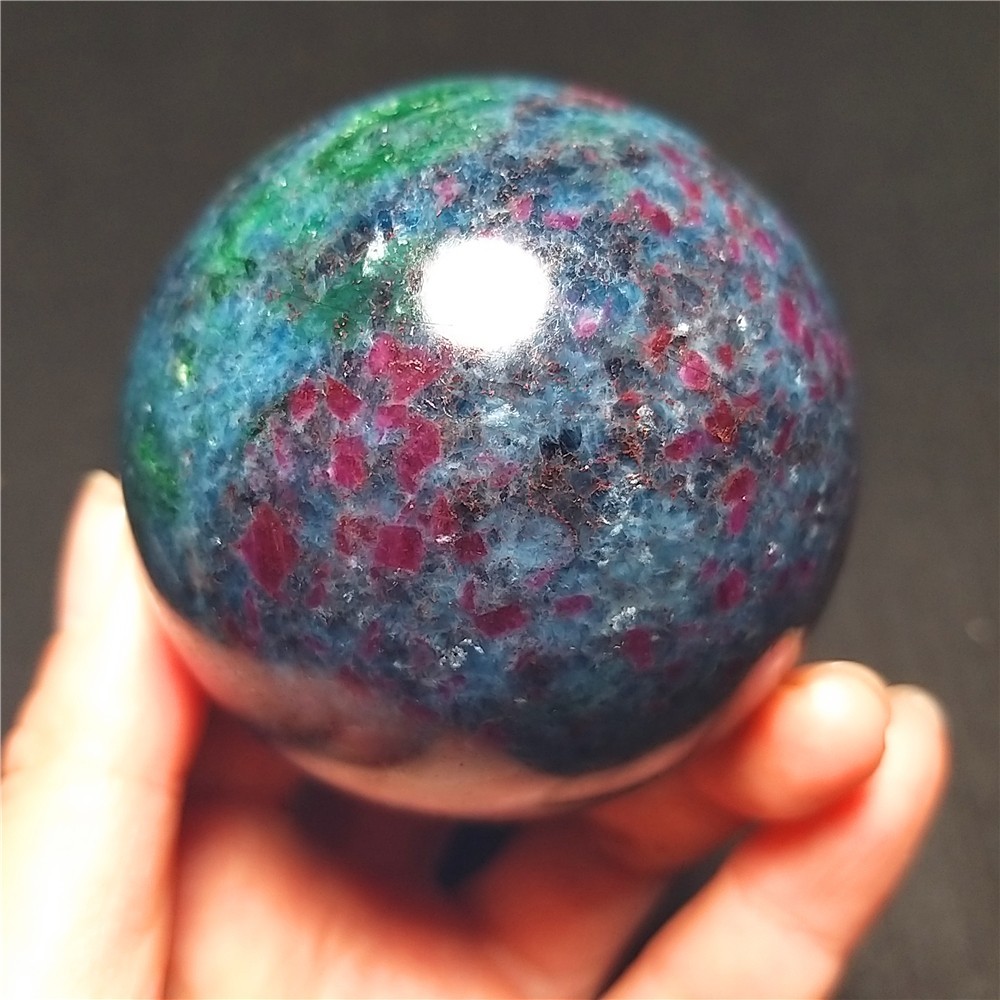 Natural Red green sapphire symbiotic body sphere Healing Madagascar QQ148