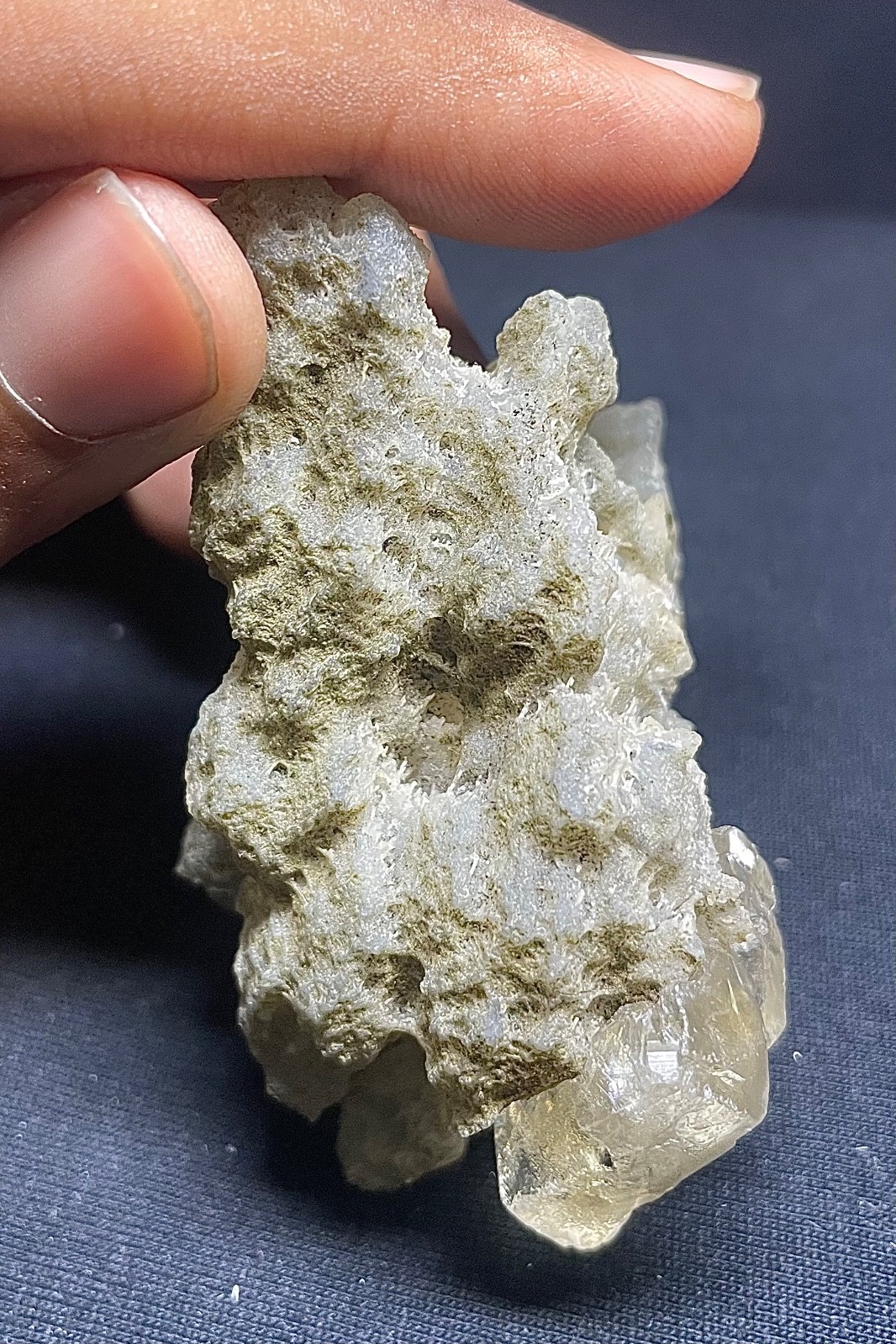Natural Apophyllite crystal stunning mineral specimens 80gr 7×5.5×4 cm video