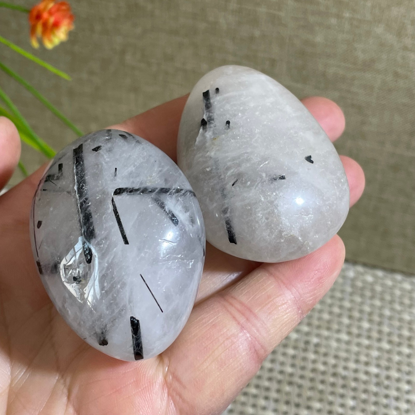 2pcs 126g Transparent quartz with black tourmaline and palm stone