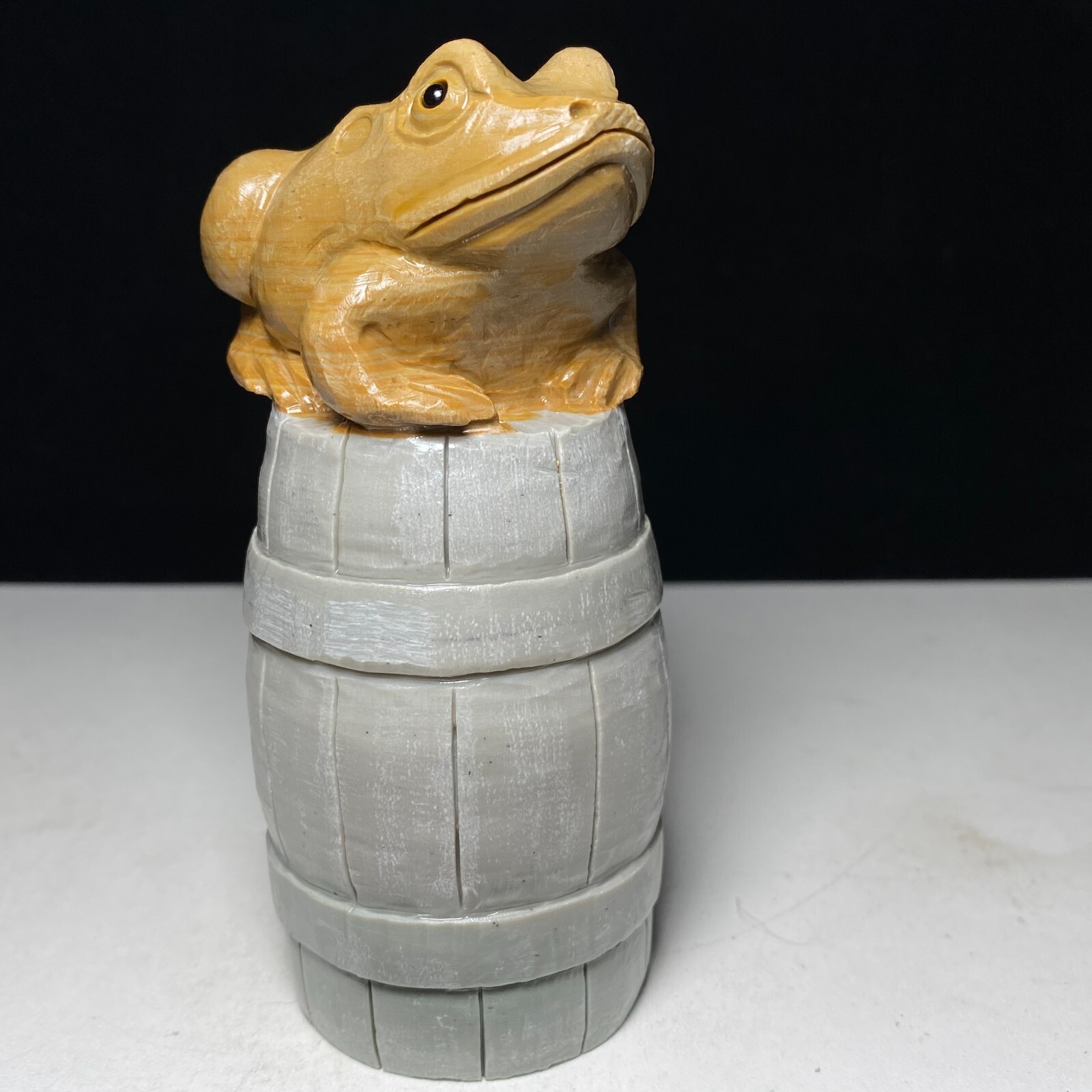 Natural Crystal Quartz Mineral Specimen Songhua Stone Handcarved Frog Gift