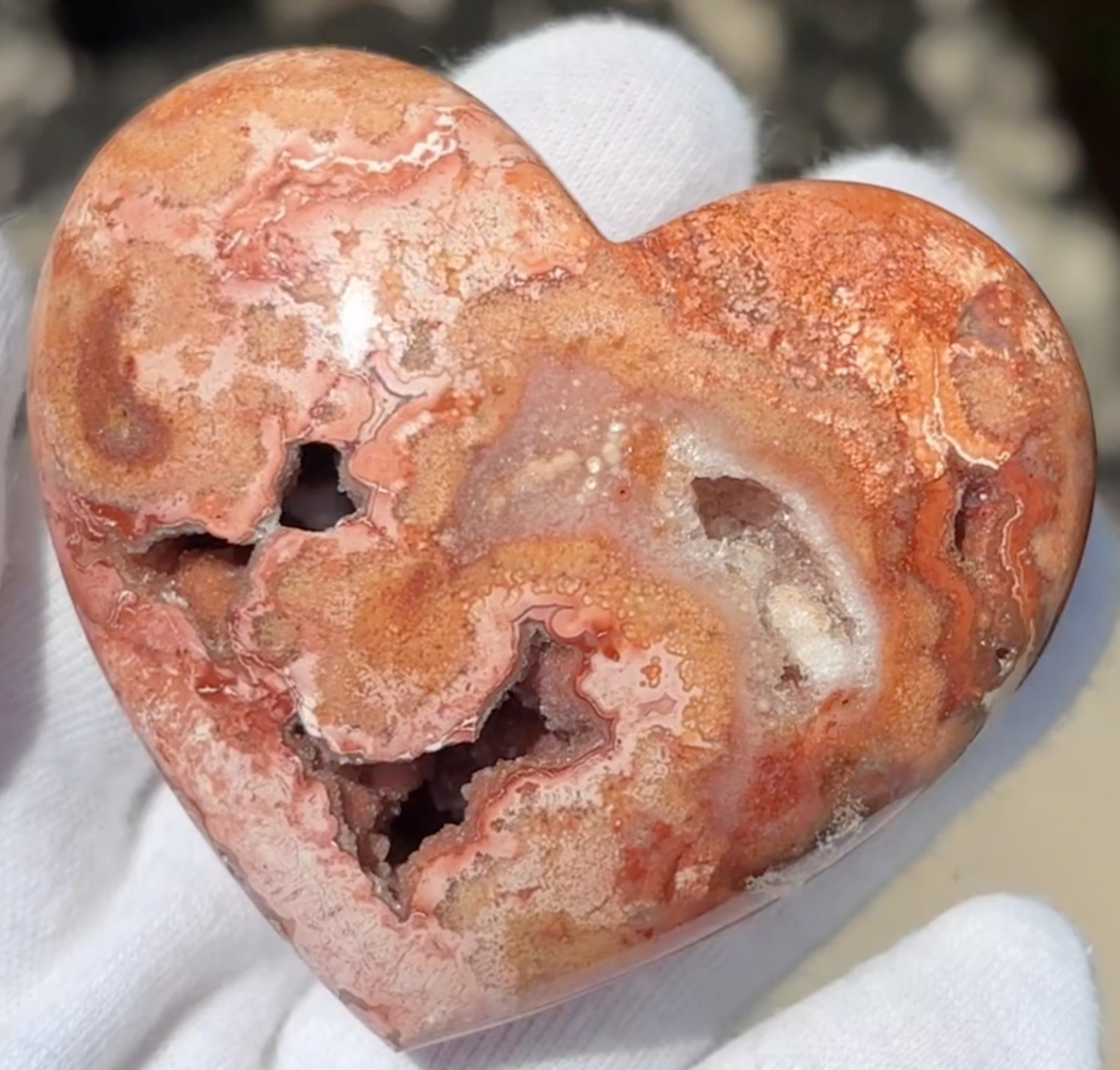 USA SALE 112g 2.6″ RED CRAZY LACE AGATE HEART PALMSTONE PALM STONE DRUZY VUG
