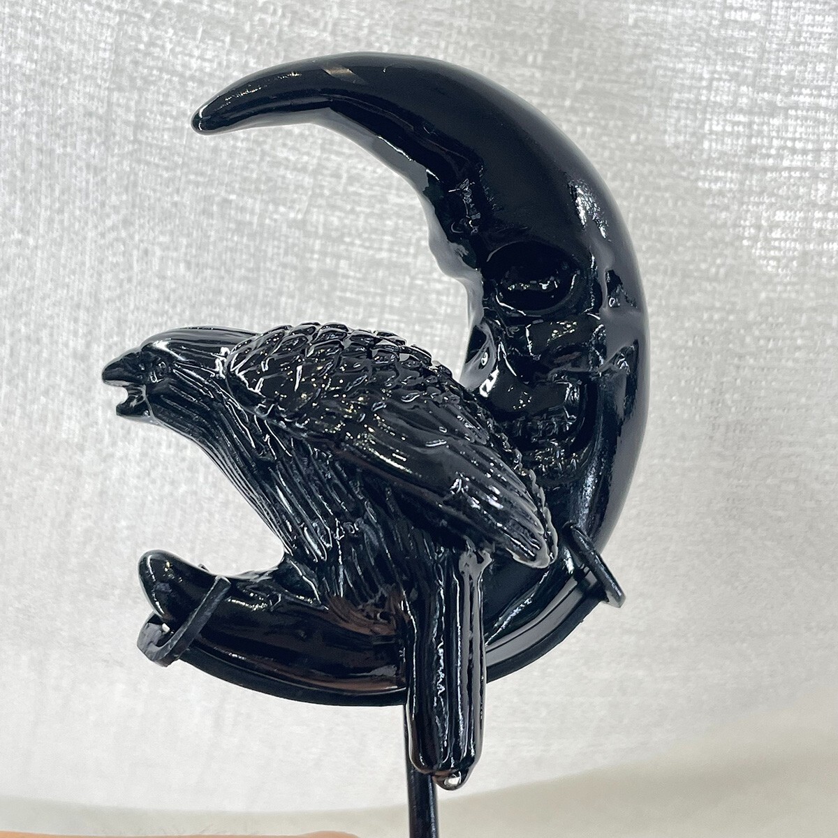 Natural Obsidian Raven Moon Skull Crow Bird Hand Craved Healing Stone Figurine