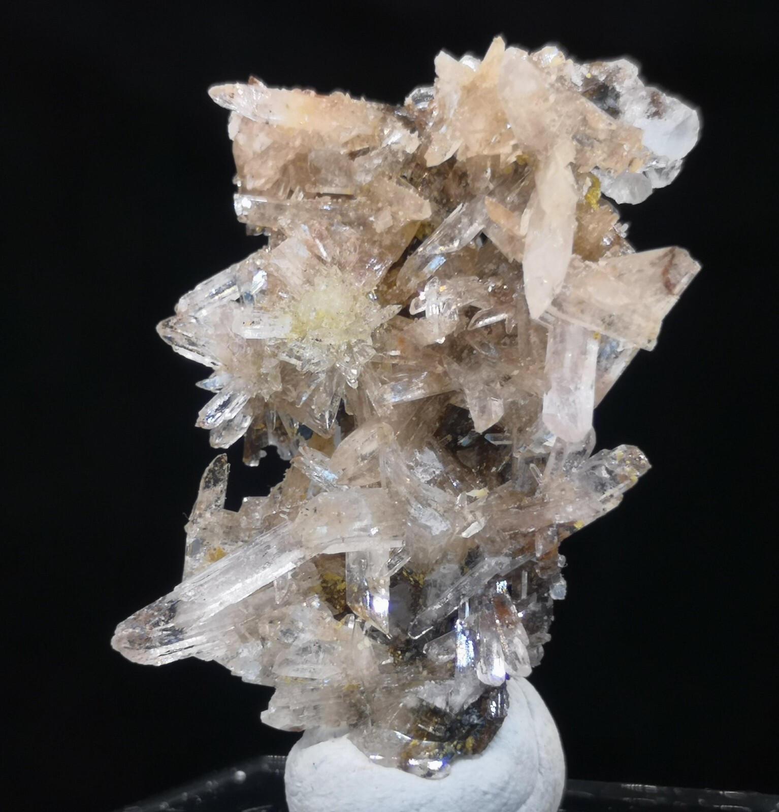 36mm Beautiful Creedite cluster w/ Fluorite, NEW FIND Natural Mineral Specimen