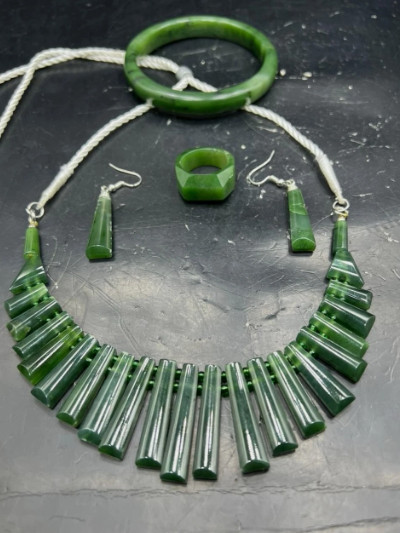 100% Natural Green Nephrite Jade Necklace& Earrings Handmad gemstone jewelry set