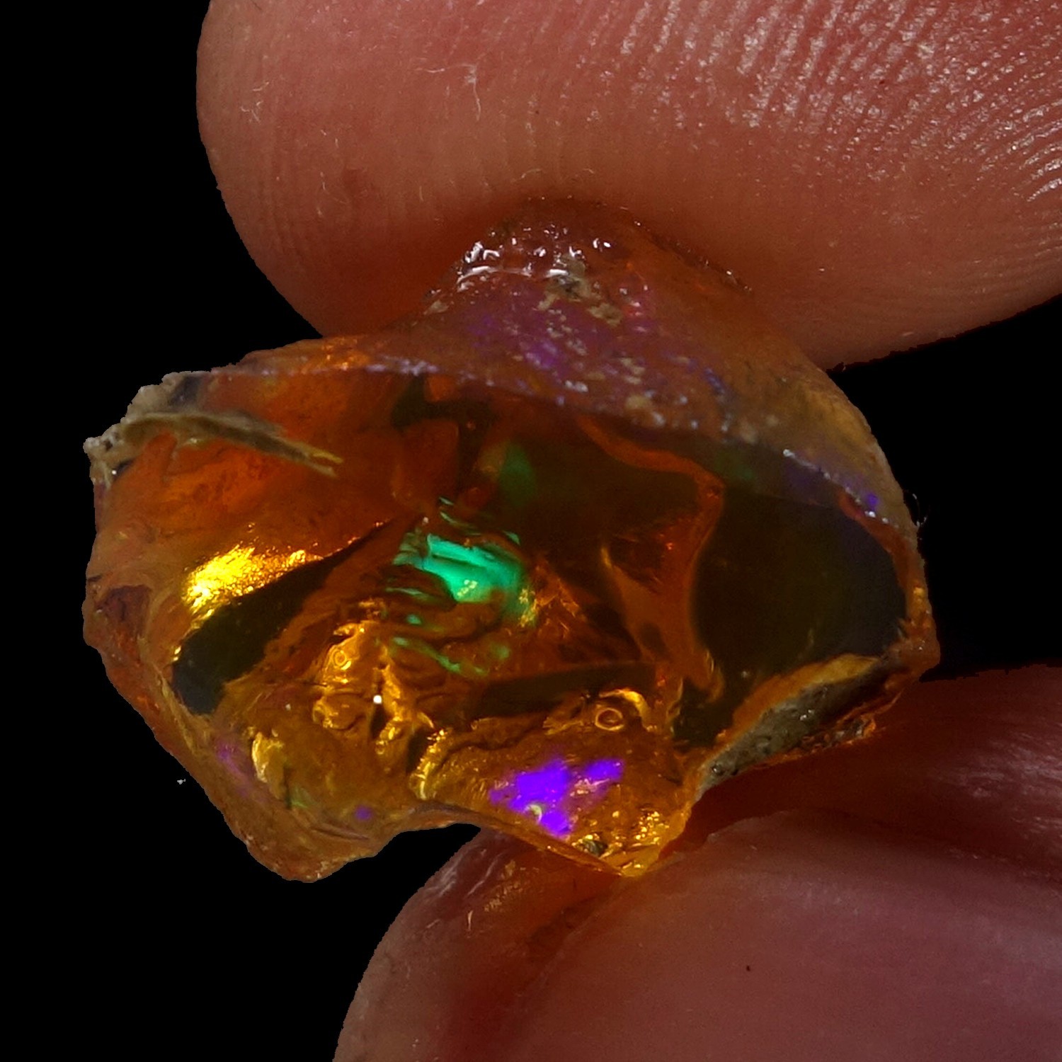 07.70 Ct 100% Natural Ethiopian Crystal Oil Opal Play Of Color Rough Specimen