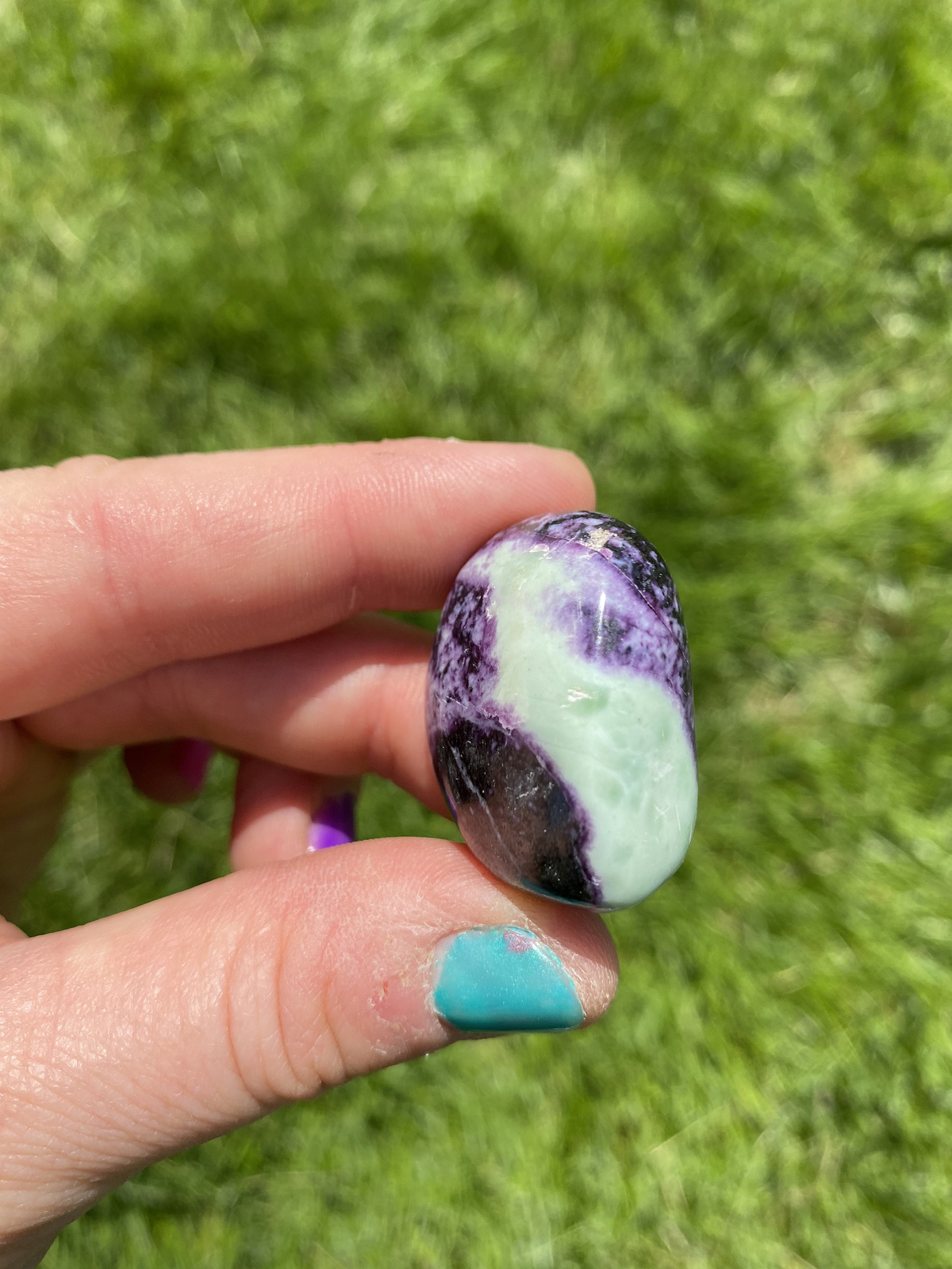 Kammererite Tumbled Stone – Natural Kammererite Crystal from Turkey, Rare Stone