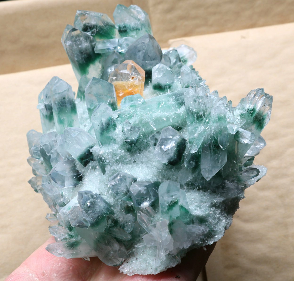 1025.9g New discovery green ghost Yellow crystal clusters of mineral samples
