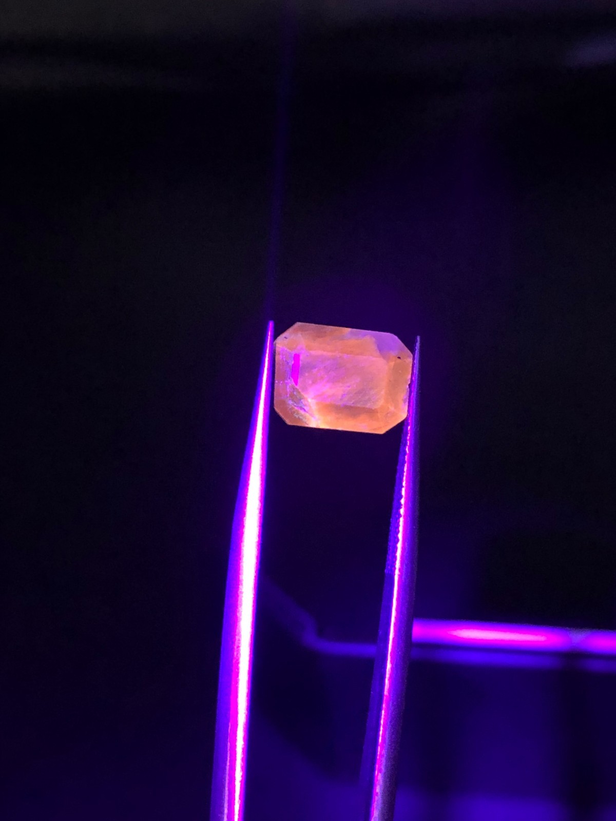 Natural Color Change Hackmanite Hayun 2.50 Ct Octagon Cut UV Fluorescent Gem