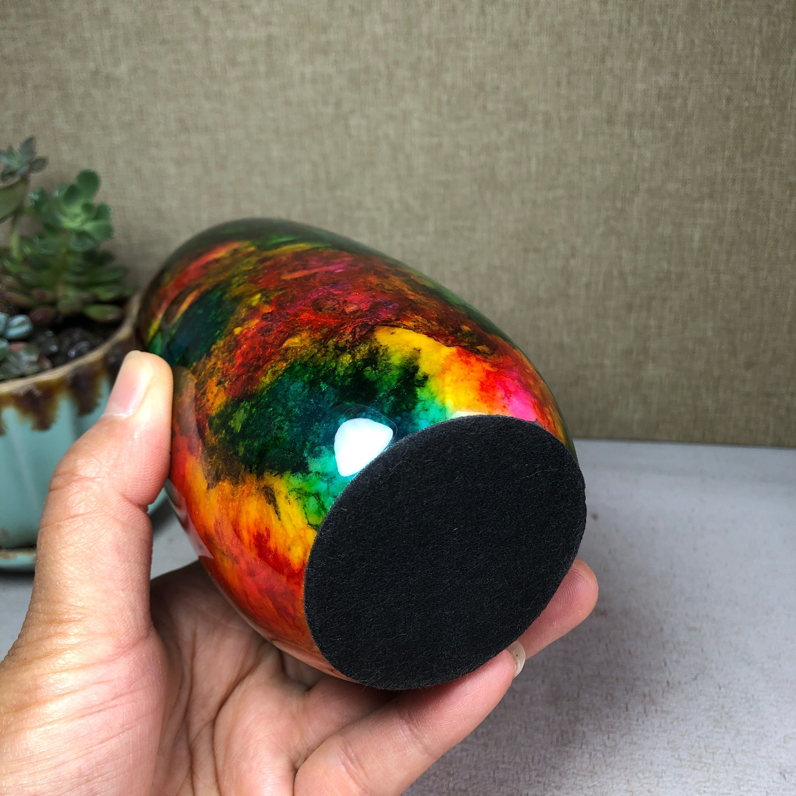 Natural “Seven Colors Jade” vase specimen -Taiwan China 1000g 128mm A4584