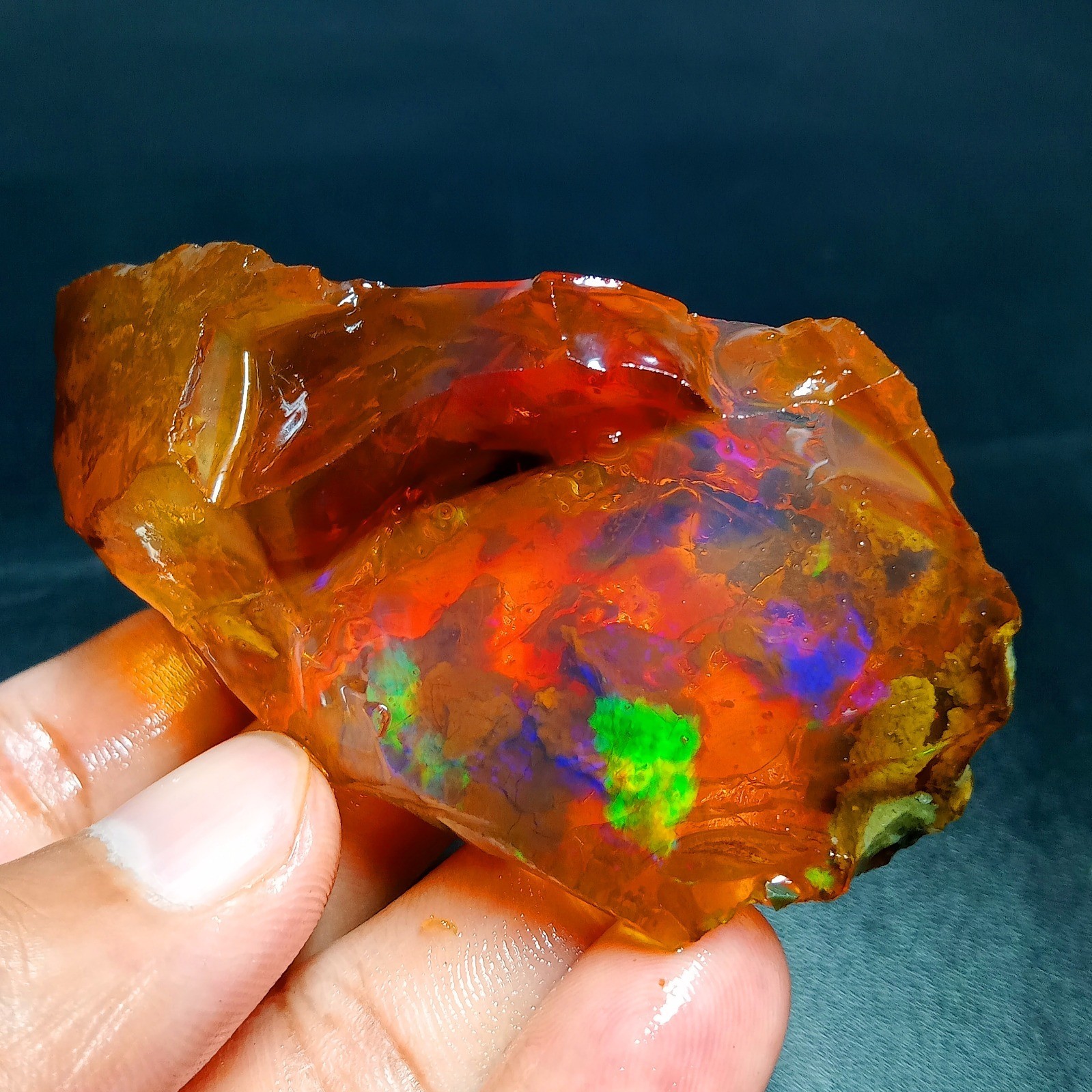 379ct Opal Rough – Bright Orange with Vivid Play-of-Color, 81x33x28mm