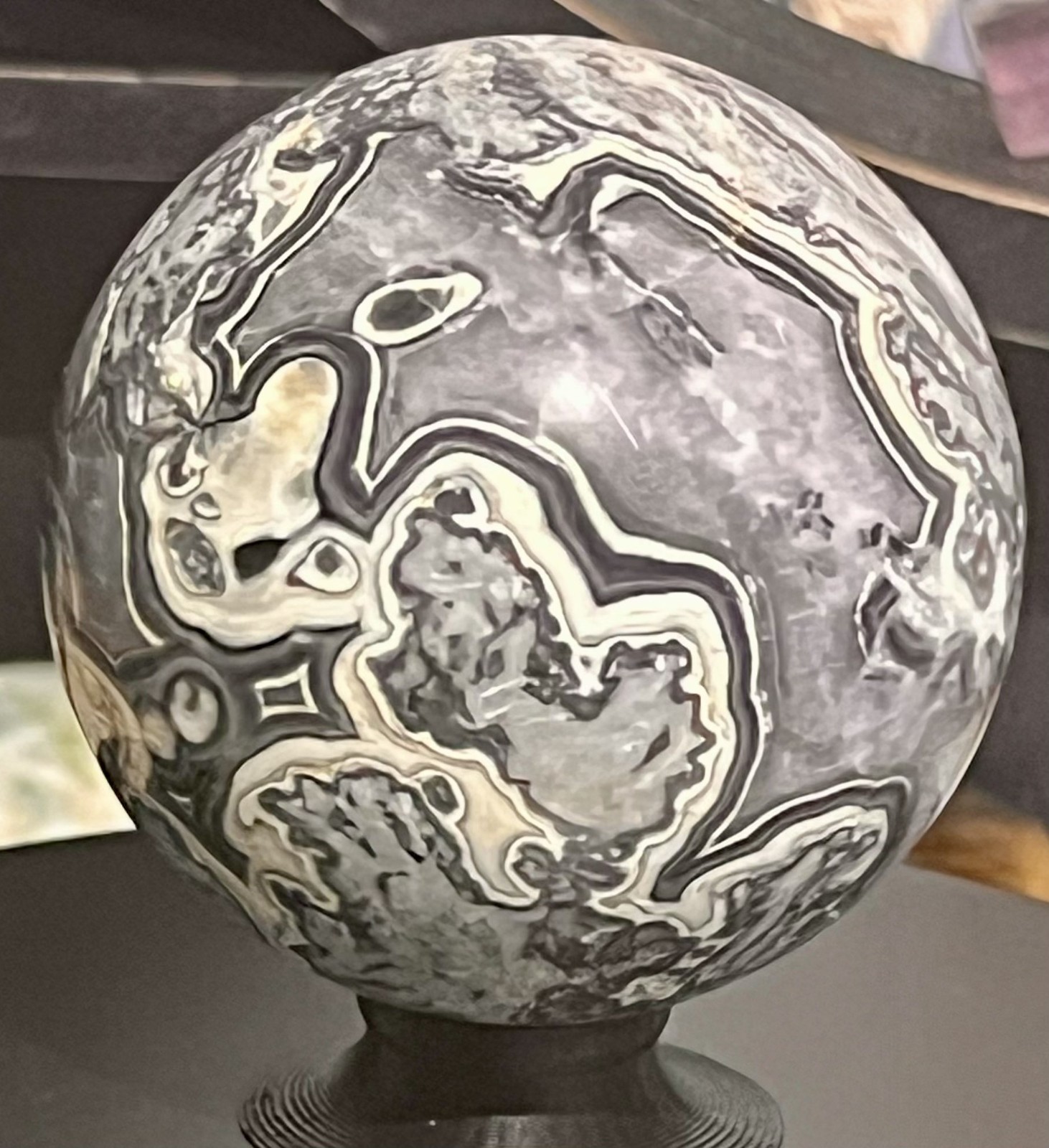 Picasso Jasper Sphere, 340g, 61mm