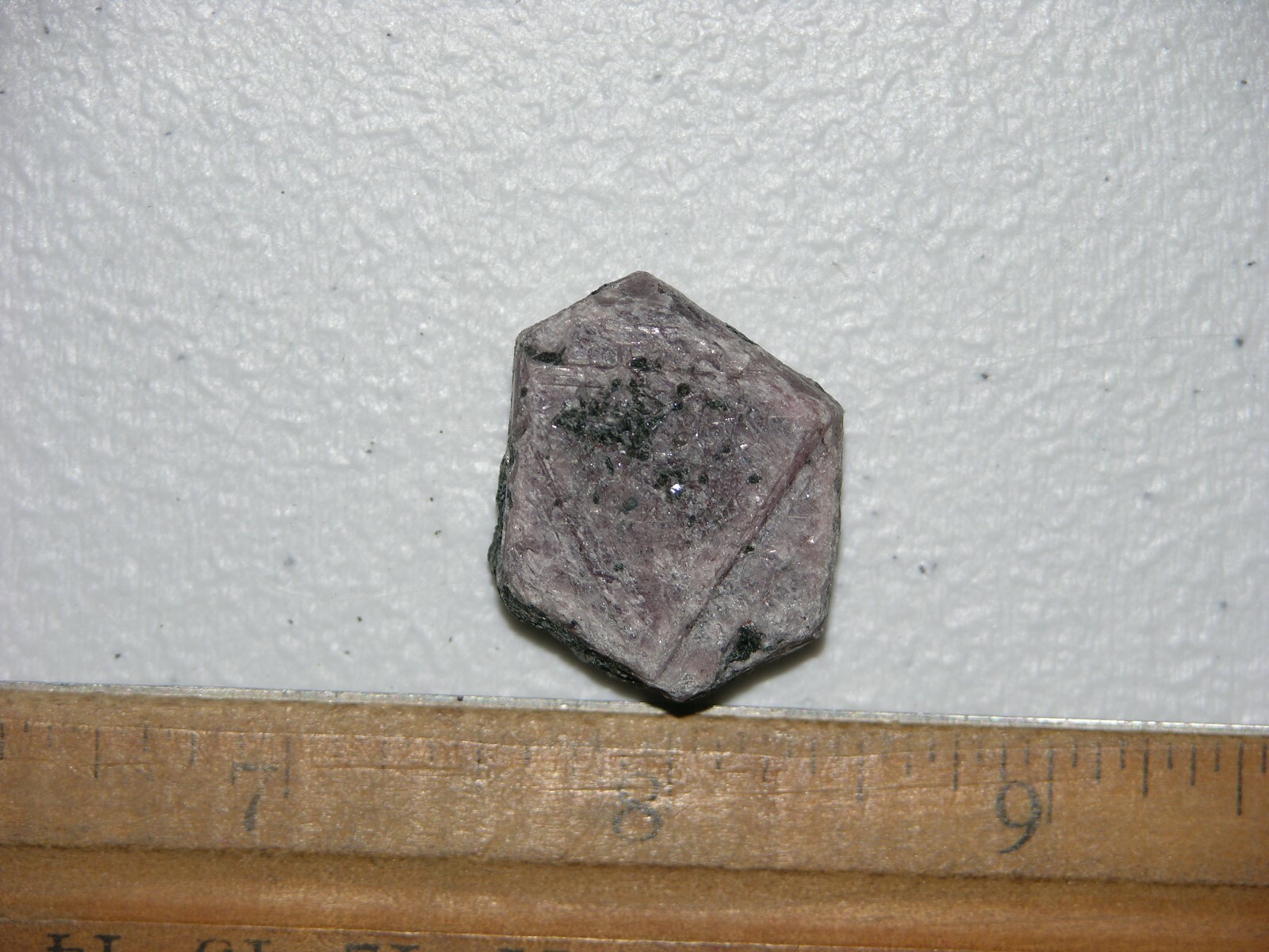 Ruby Recorder Crystal natural red ruby Madagascar 1 x 1 inch R9