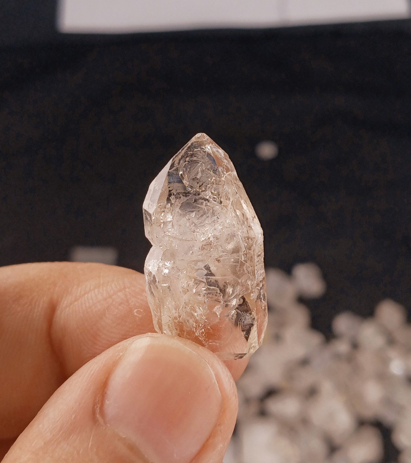 Natural DT Herkimer like Diamond Quartz crystals lot 220 grams