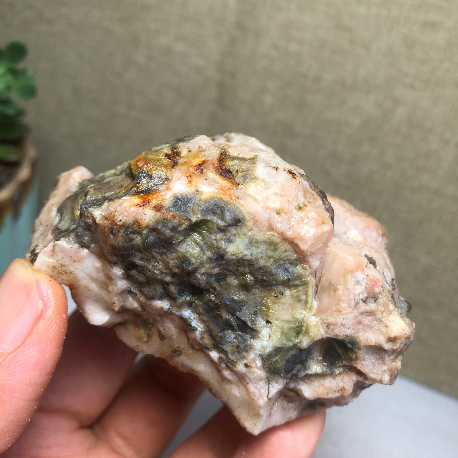 Natural Indonesian Bloodstone agate Crystal rough original Specimen 205g A4677