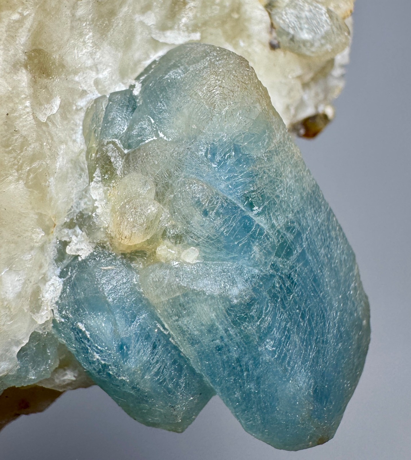 78 Grams Full Terminated Top Fluorescent Sky Blue Afghanite Crystals On Calcite