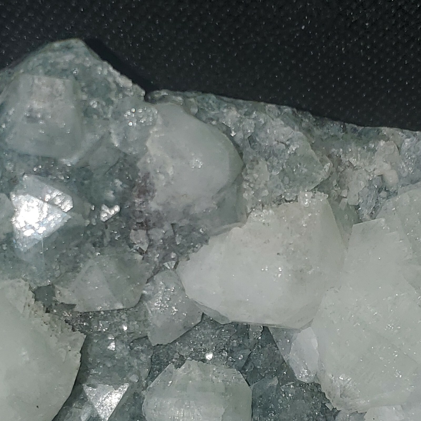 Apophylite on Chalcedony. Approx 2lbs 2.9oz, 6in x 4.5in x 2.75in