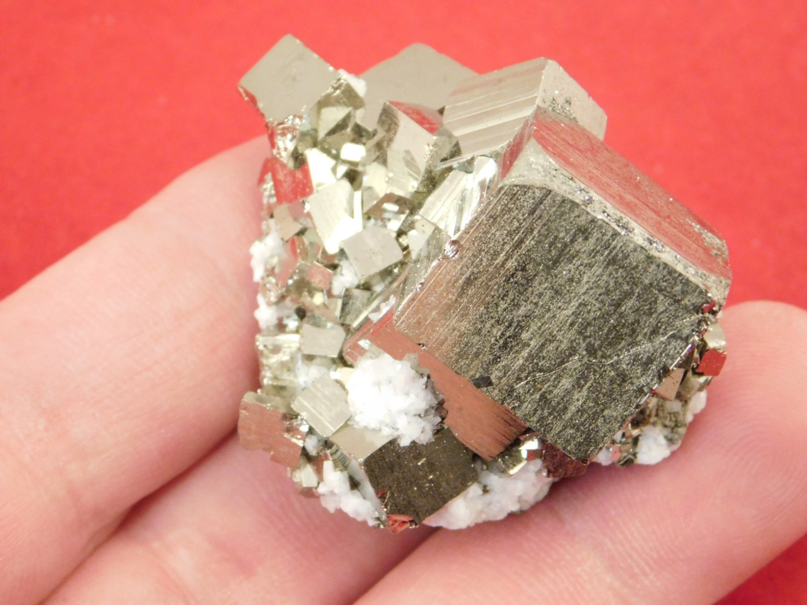 NICE! PYRITE Crystal CUBE Cluster 100% Natural Huanzala Mine Peru 74.3gr