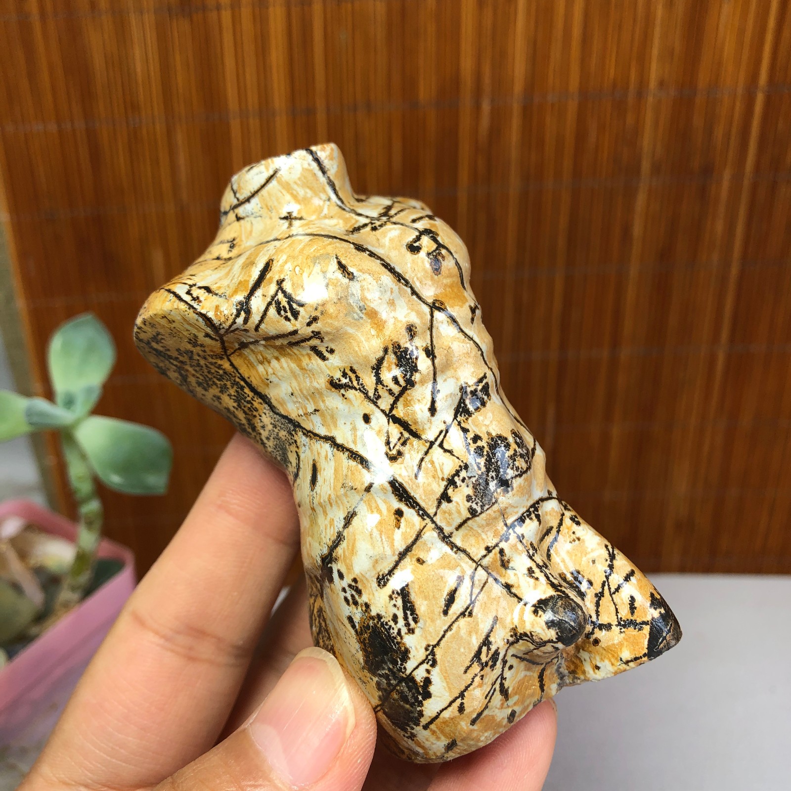 Rare Natural Traditional Chinese Painting Hand Carving male Model 166g g8407