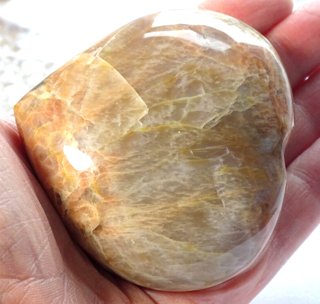 LOVELY LARGE MOONSTONE CARVED HEART 7.5 x 7.3 x 2.9 cms 255 gm Feminine Energy