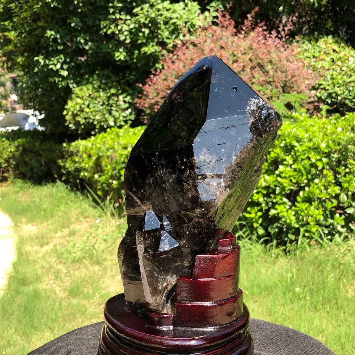 3100g Natural tea crystal specimen + pedestal MH1761