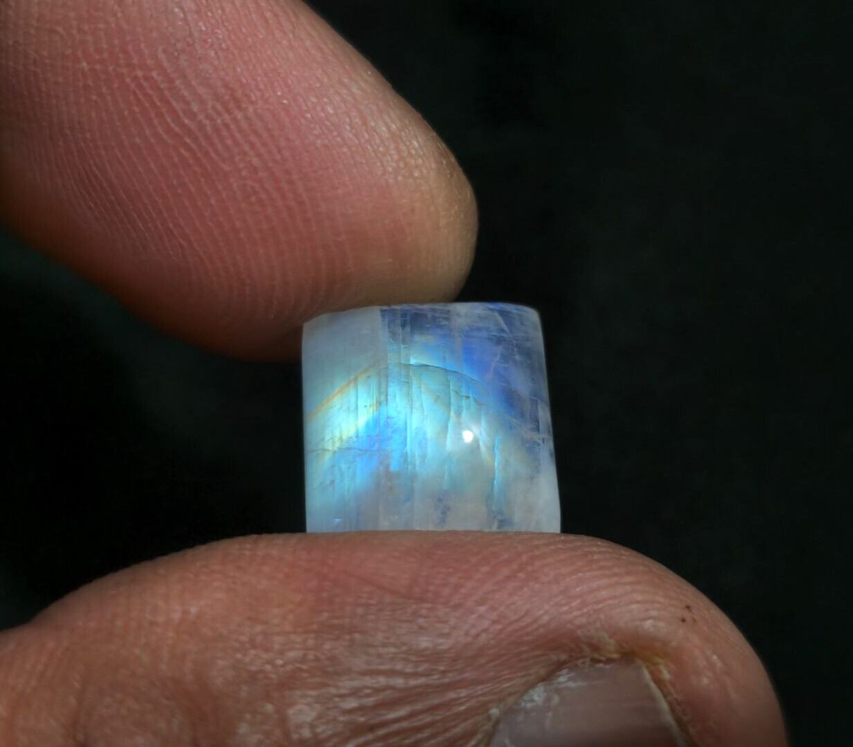 Top Quality Rainbow Moonstone Cabochon 12.50x12x5.5mm Loose Gemstone For Jewelry