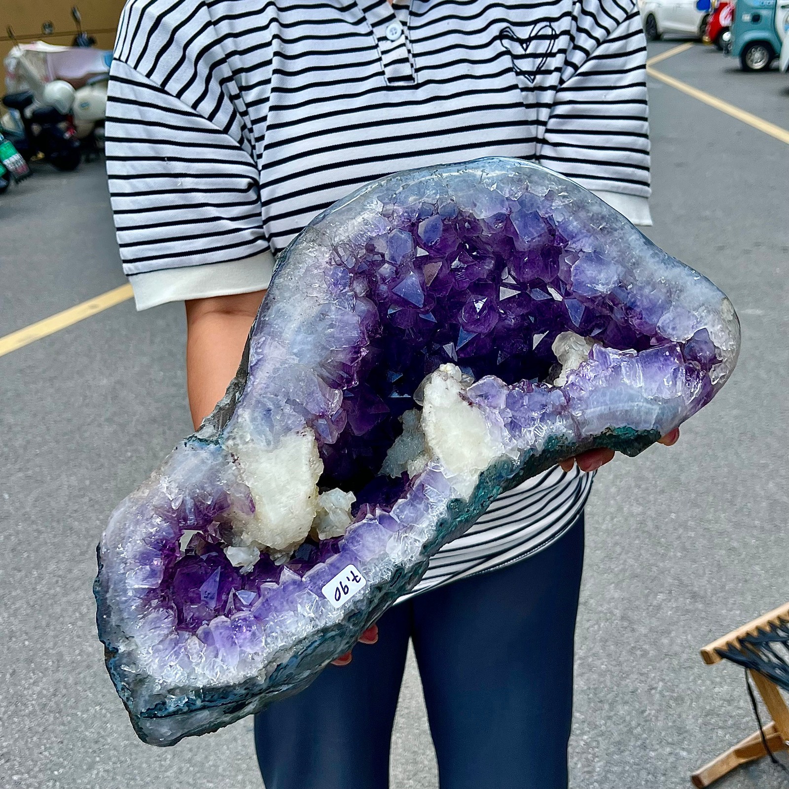 17.39LB High quality amethyst cave skeleton specimen