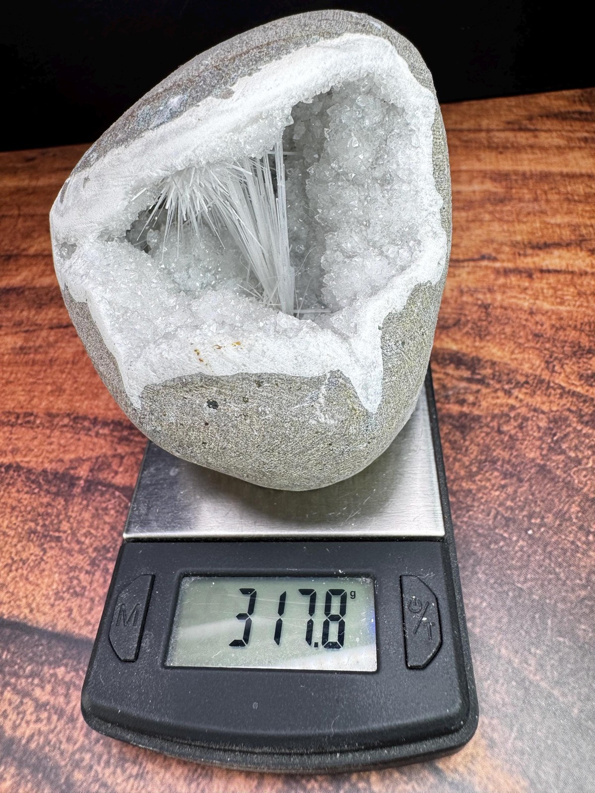 White Spray Scolecite geode from India – 317g
