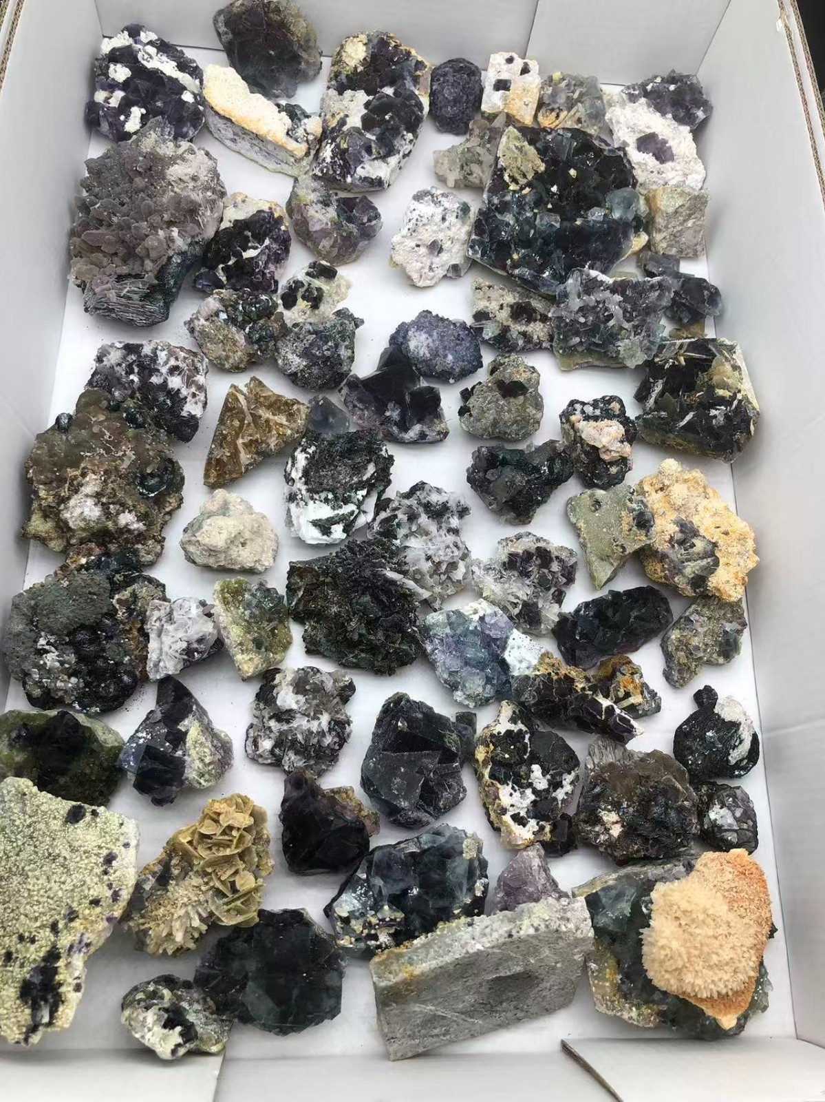 Purple Irregular Crystal Natural Fluorite Mineral Specimen Polished Quartz！