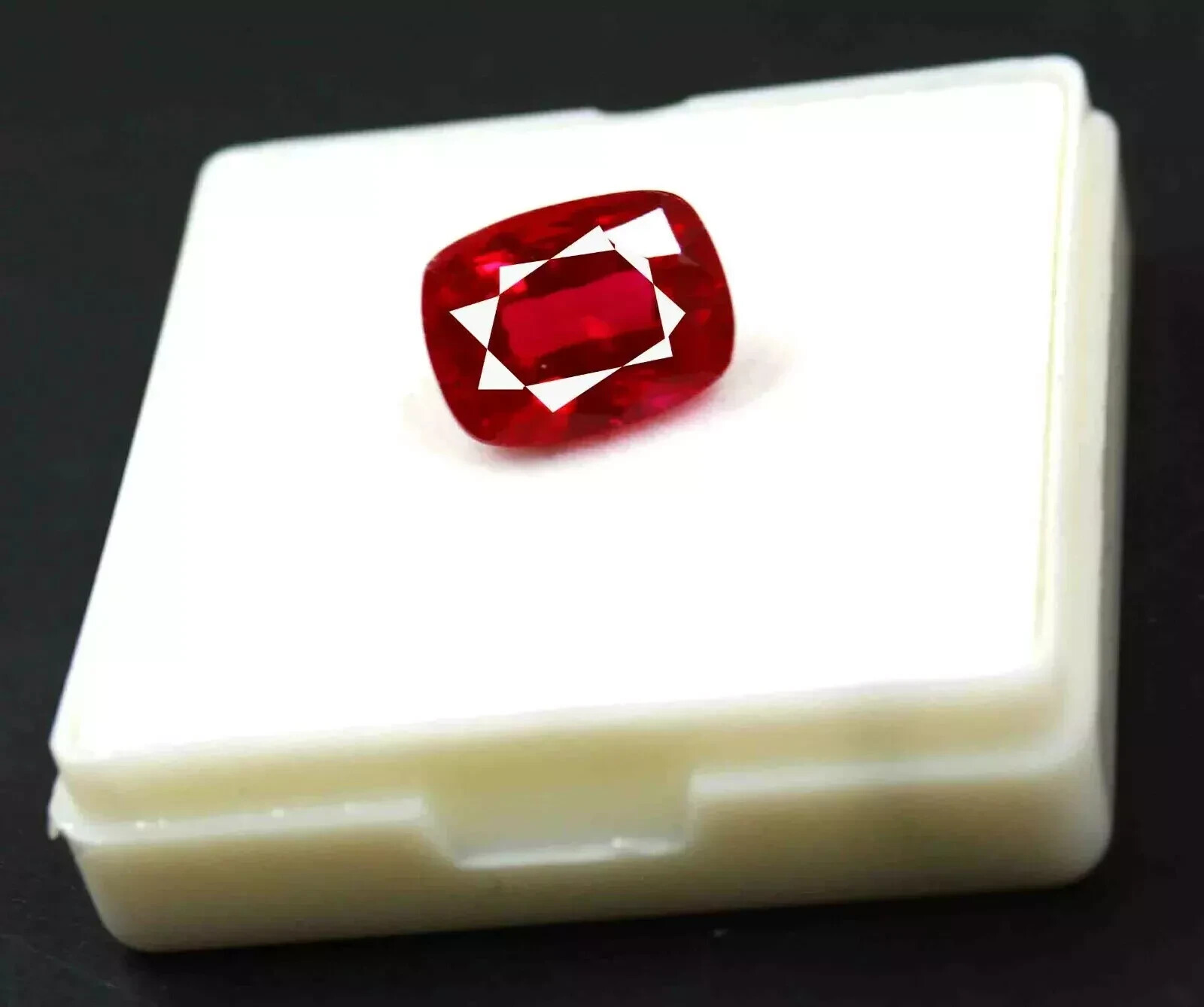 AAA+ Blood 7.20 Carat Natural Burma Red Ruby Gemstone For Anniversary Gift