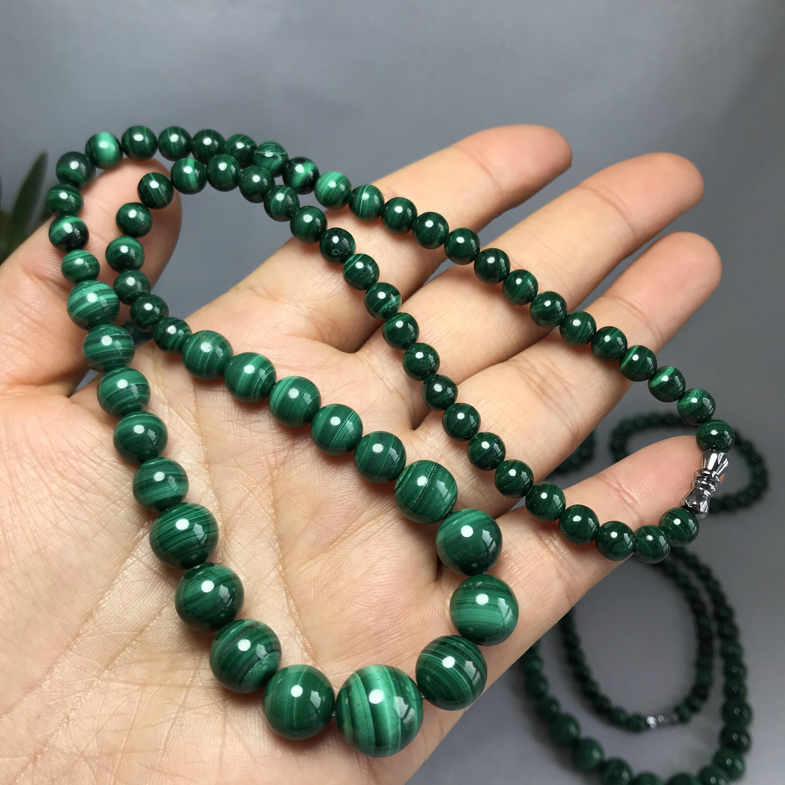 Natural malachite Tower Chain Necklace Polish Crystal sphere Specimen 6-12mm 55g