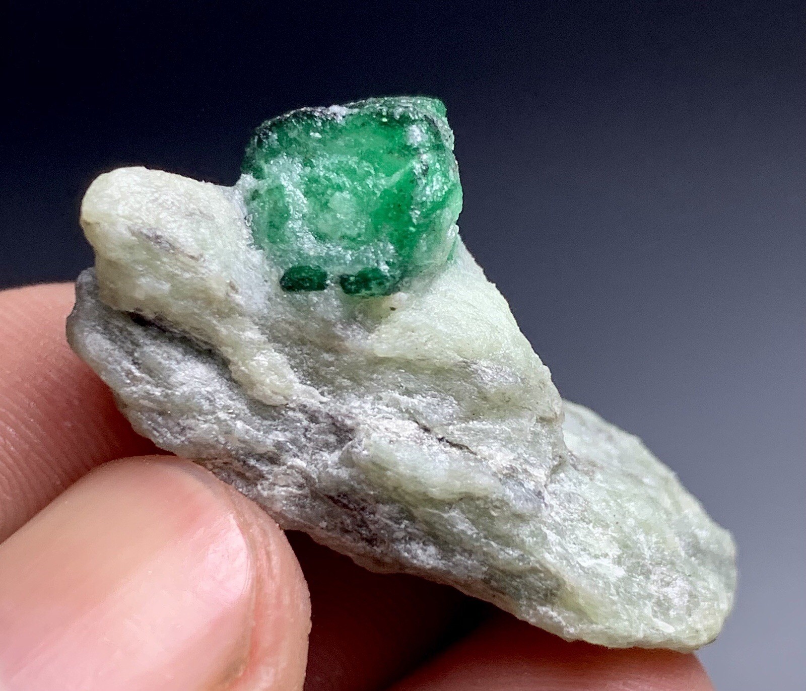 46 Carats Natural Emerald Crystal Specimen From Pakistan.