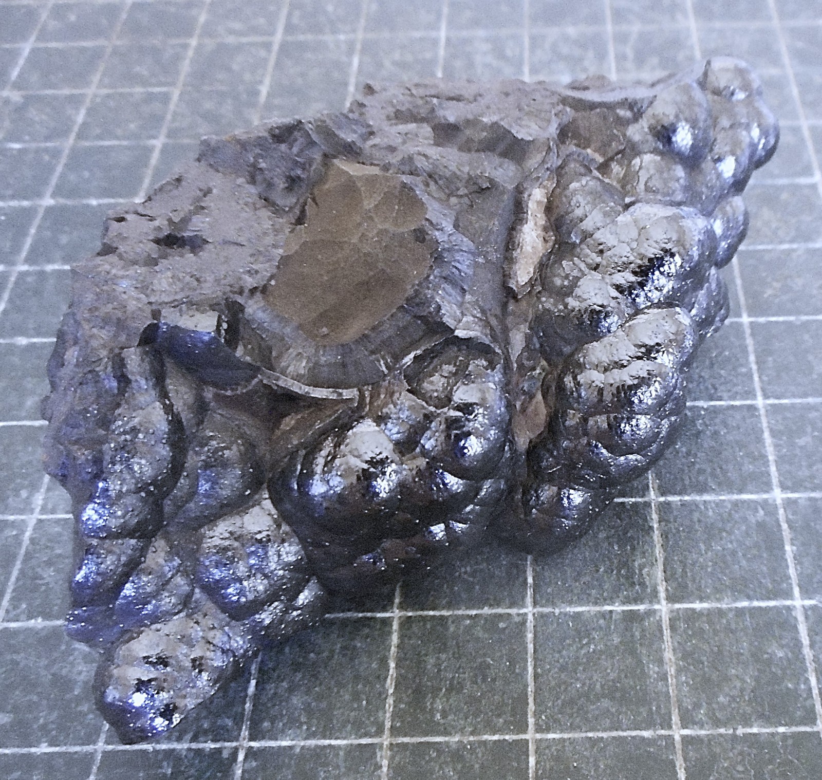 Boytryoidal Hematite Mineral Specimen. Natural. Bubbly. 227 Grams. 3.5″ Black