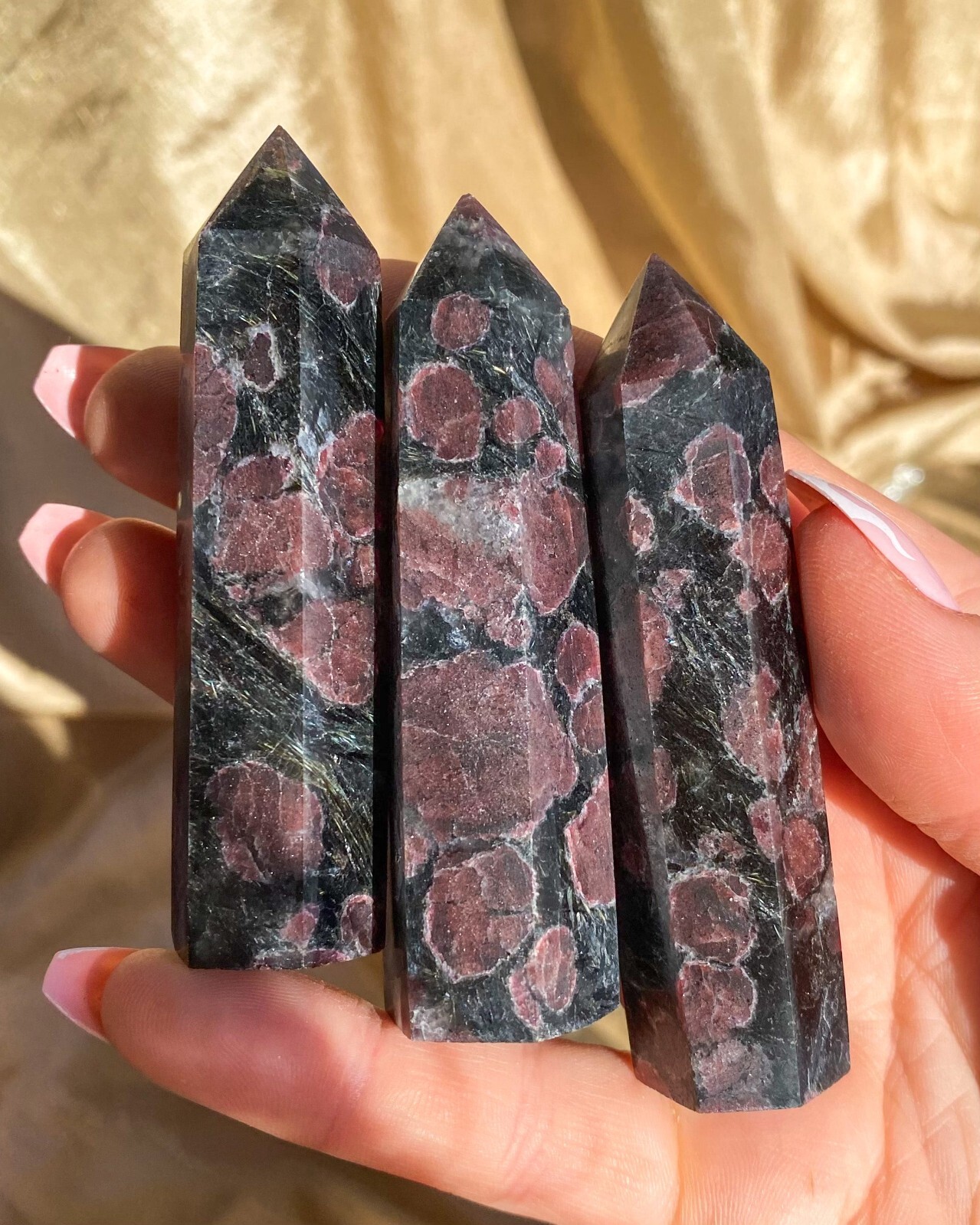 Natural Garnet in Arfvedsonite Stone Tower Single Point Crystal Wand Desk Decor
