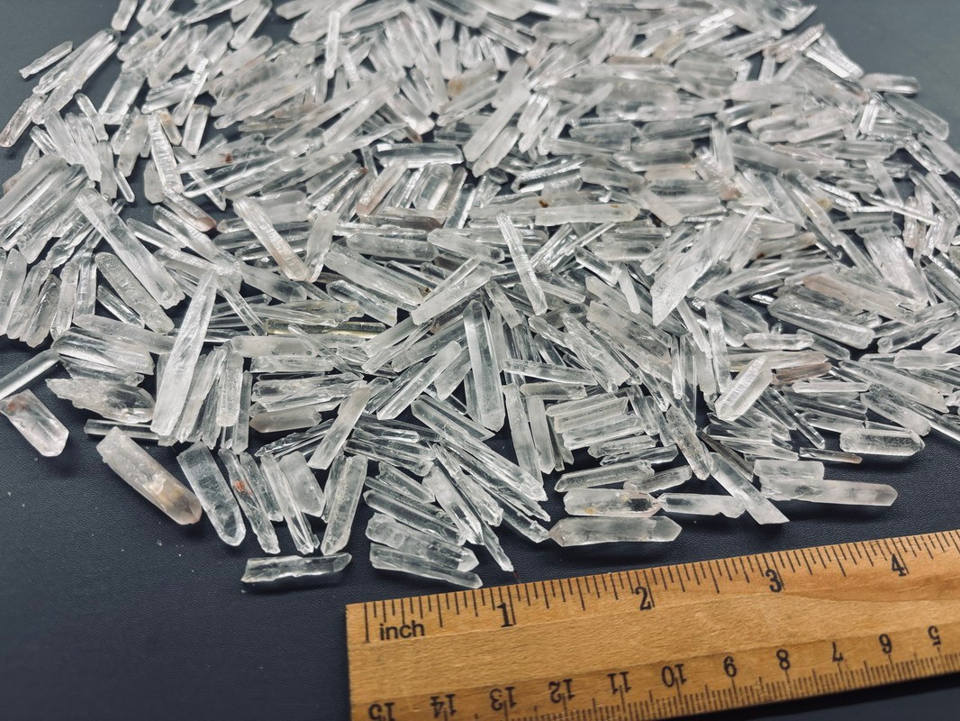 200pcs+ Tiny Natural Clear Quartz Crystal Points 1/2Lb Terminated Wand Healing