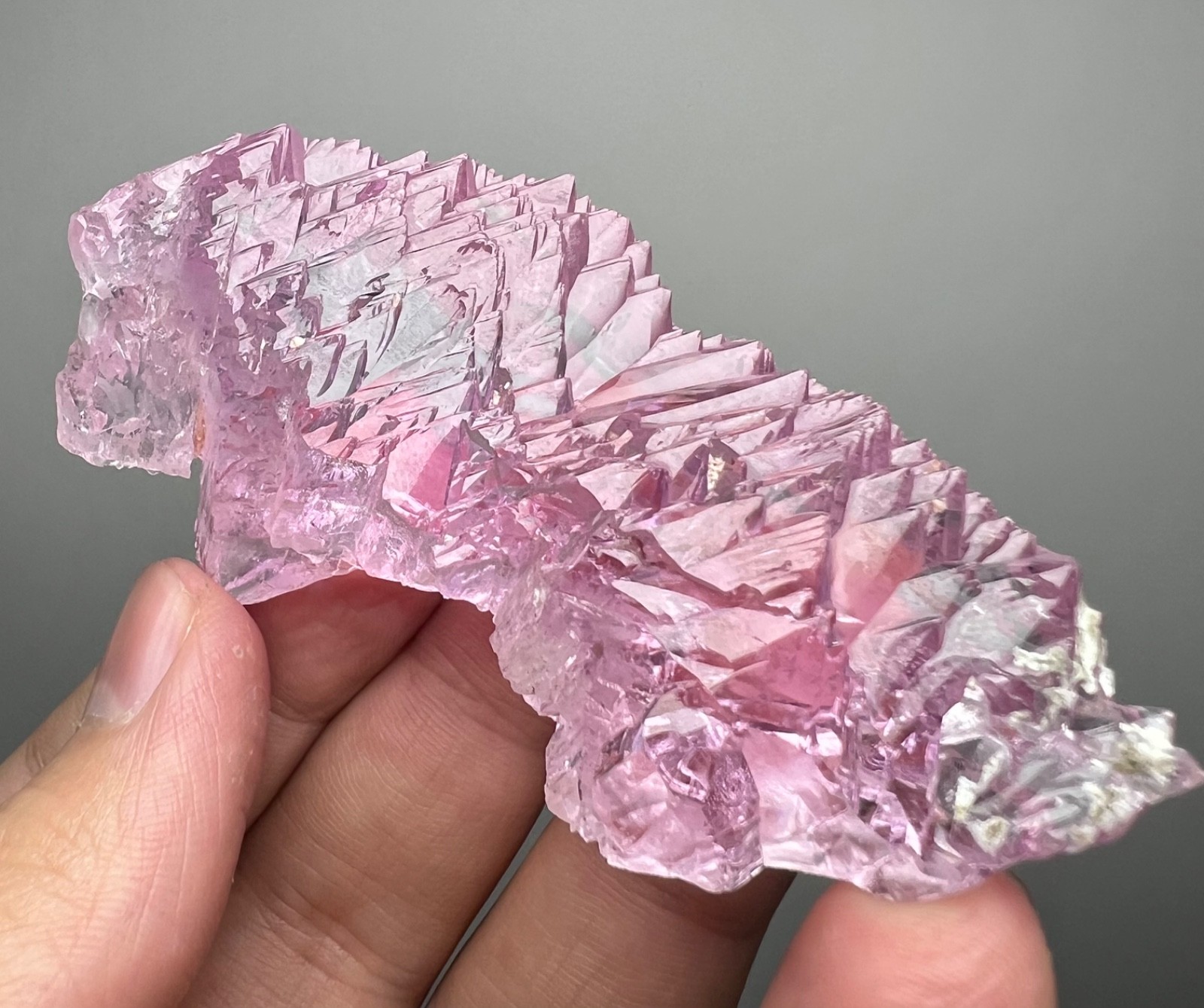 93 Gr. DT Feather-Like Pink Spodumene var. Kunzite Crystal Cluster – Afghanistan