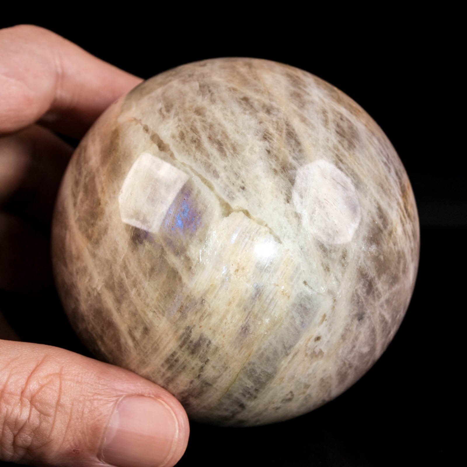 2.8″ 1.07LBS Moonstone Sphere Natural Blue Flash Crystal Ball Mineral Specimen