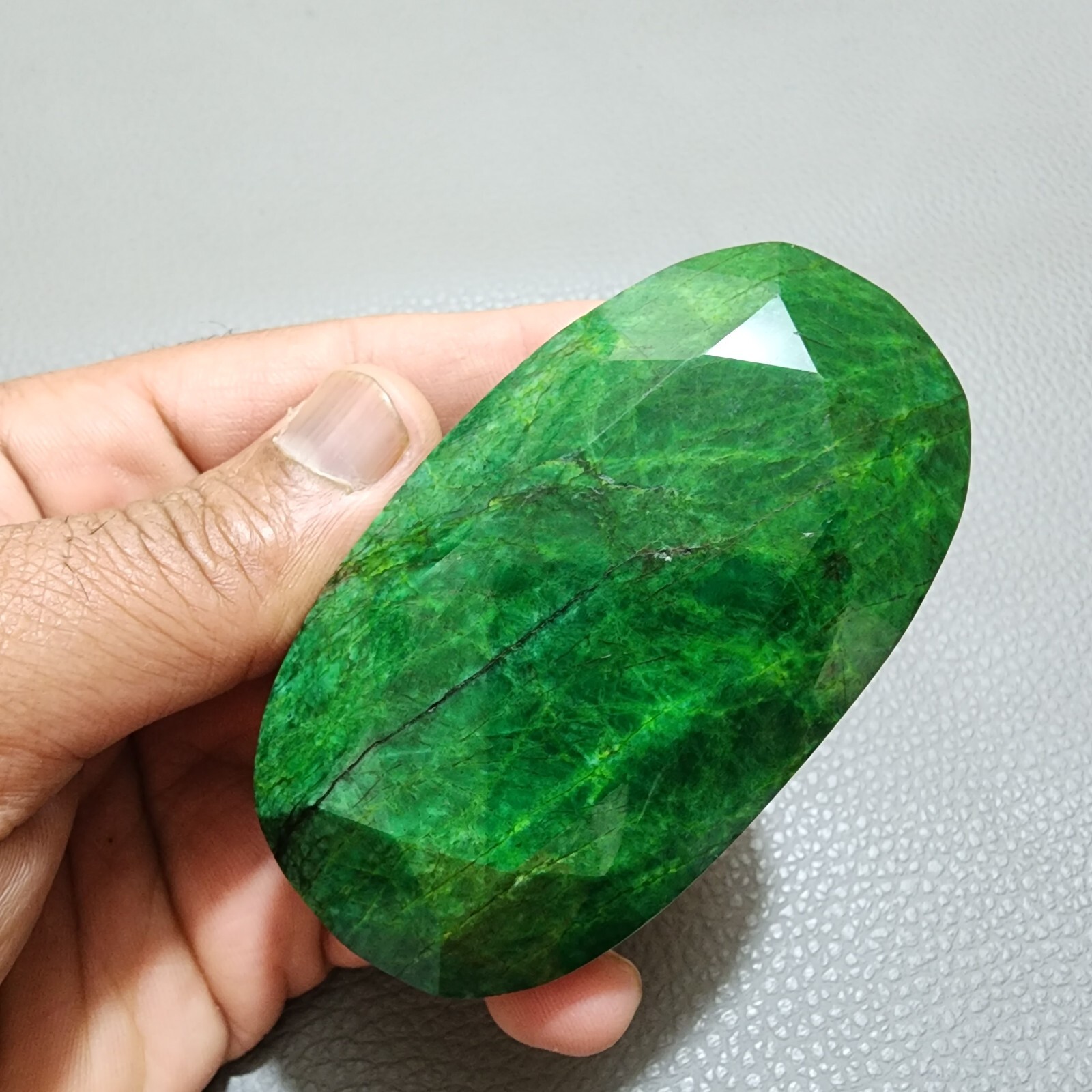 Excellent Green Brazilian Emerald Rare Size Oval Loose Gemstone Jewelry 1135 Crt