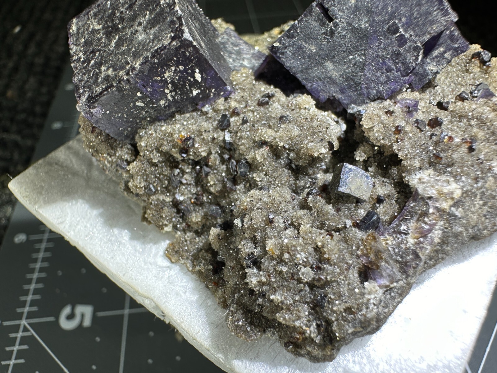 ➤2-1/2″ -Near Perfect DEEP PURPLE FLUORITE with SPHALERITE/LEAD Cave In Rock➤245