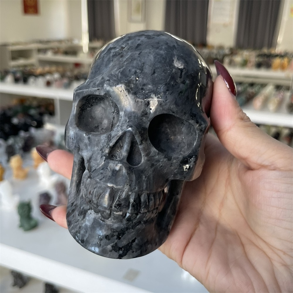 2.5LB 4.7″ Natural A++Gabbro Skull Carvings Decor Crystal Quartz Healing Reiki