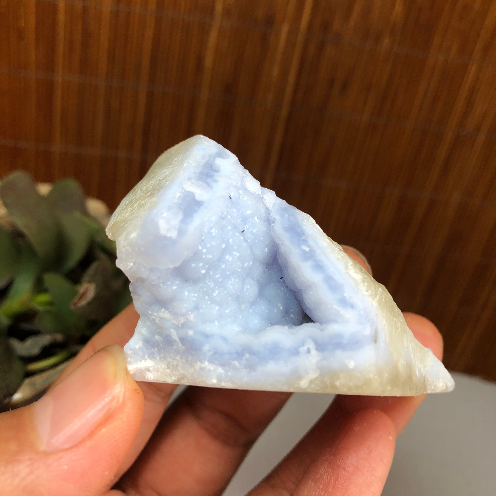 Natural chalcedony agate Crystal gemstone rough original Specimen 62g A1641