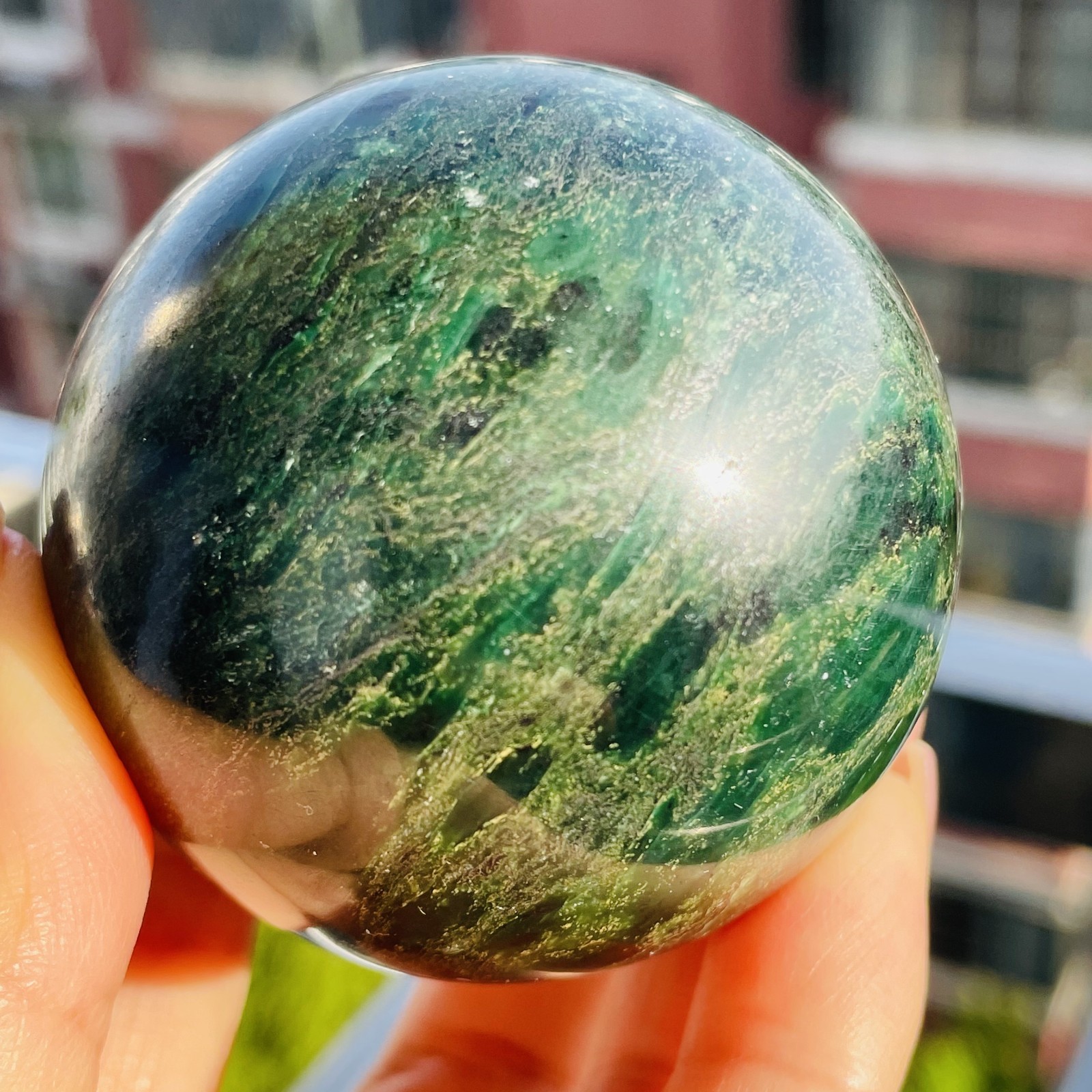 290G Natural emerald ball spiritual healing F3